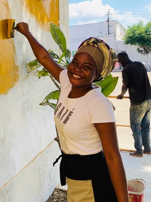 Ilha gold 💛
Excitement is high
The whales 🐋 are here and we’re getting ready to welcome them and YOU for the one of the most SPECIAL times of year.
Our Whale Watching Centre is receiving a facelift
💛💛💛💛💛💛💛💛💛💛💛💛💛💛💛
Are you ready too?
#whalewatching
#worldcetaceanalliance
#ilhademoçambique
#mozambiqueisland
@turismo.ilhademocambique