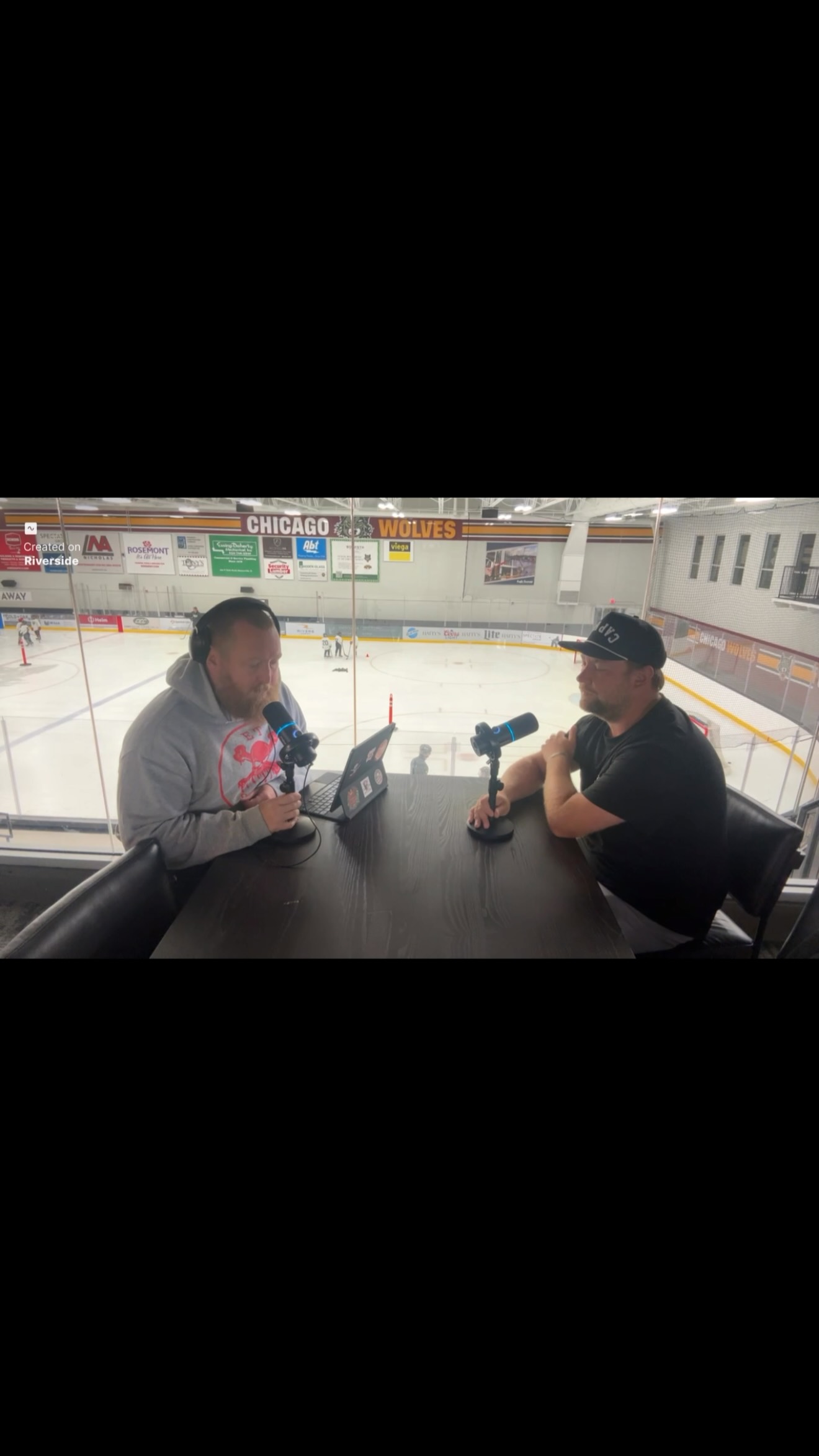 Just the first few minutes of our most recent episode with @jcaps4 of @capperhockeyservices and the @chicagomissionaaa . Watch the entire episode on The Effing Terrible Sports YouTube channel .
https://youtu.be/rC2a_hbEfiI?is=R4gVpCXV3OsMeu9n #effingterrible #hockeyisfamily #fundcollegehockey