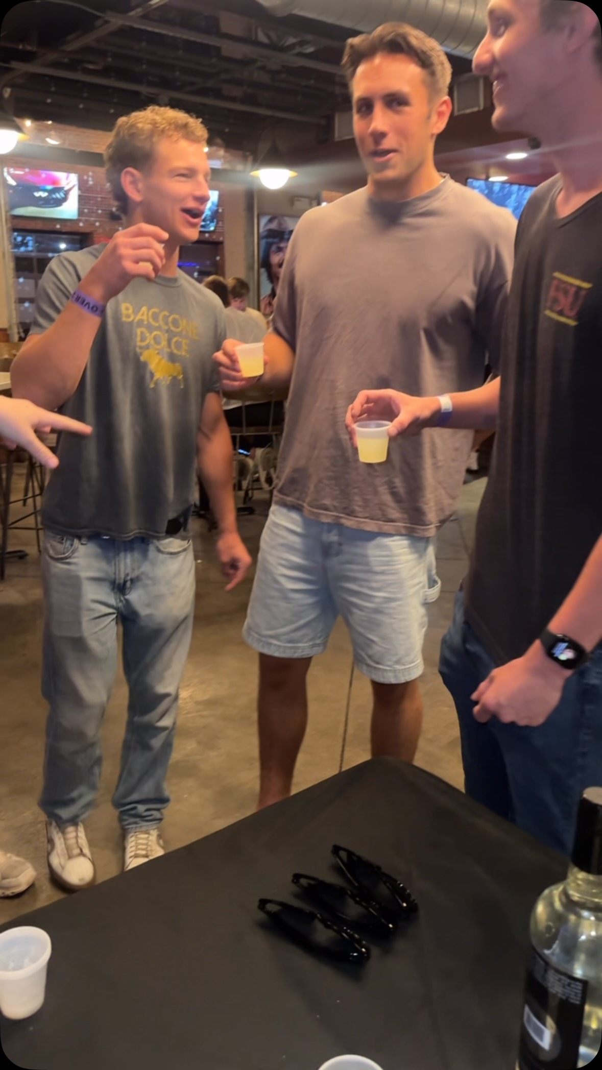 Moon🚀 brings the fun to @bowdenscollegetown in Tally.
Catch us next time.🙏
Ask for Moon at the bar. 🍸🍹
Light & Clean. No burn. Mixable & Sippable 🍋🍓🥭
#moonshine #florida #college #bars #reels