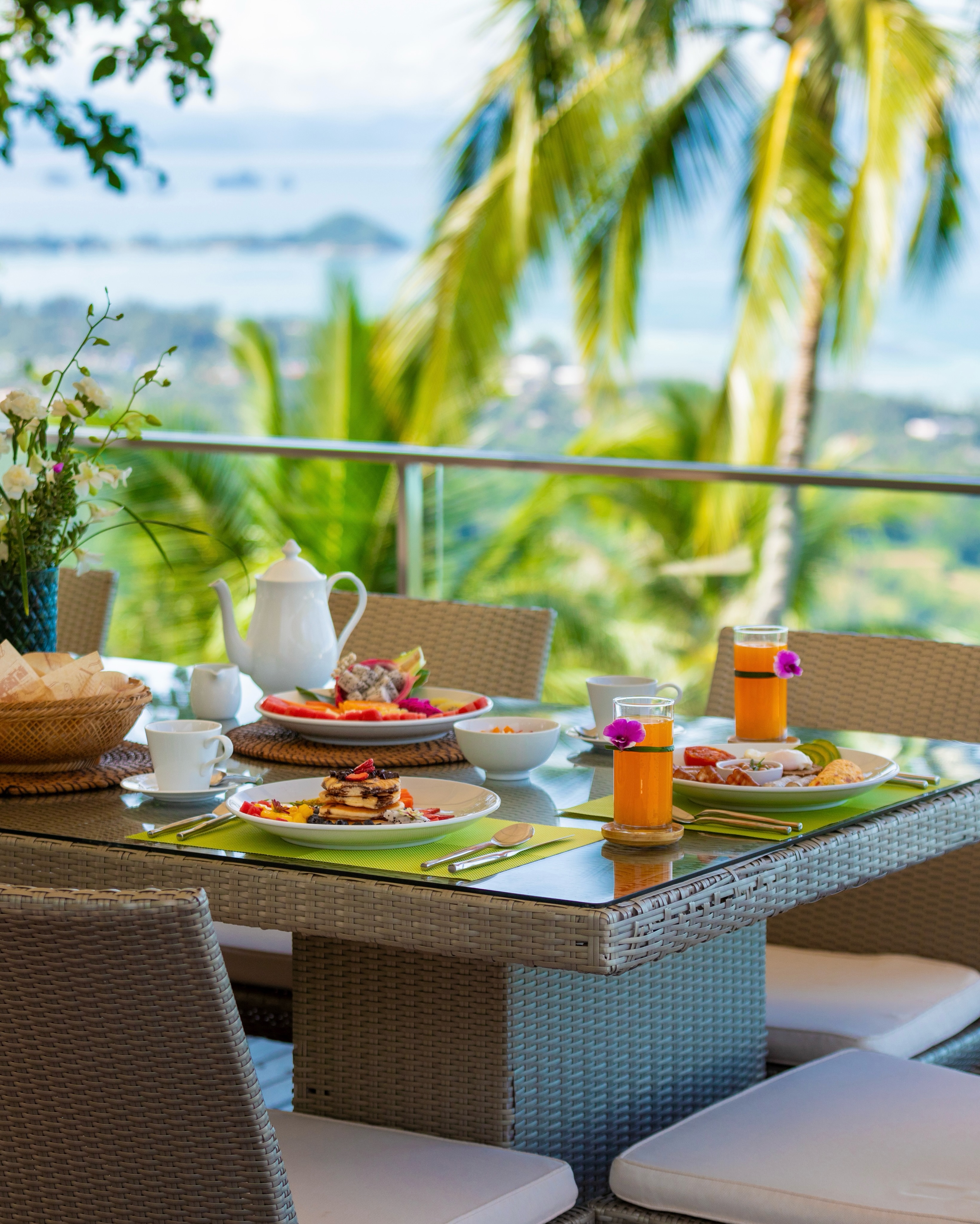 POV: your breakfast comes with this view!
Explore the in-villa dining menu at the link in bio.🍴
.
.
.
.
.
#limesamuivillas #kohsamui #luxuryvilla #samuivilla #travelthailand