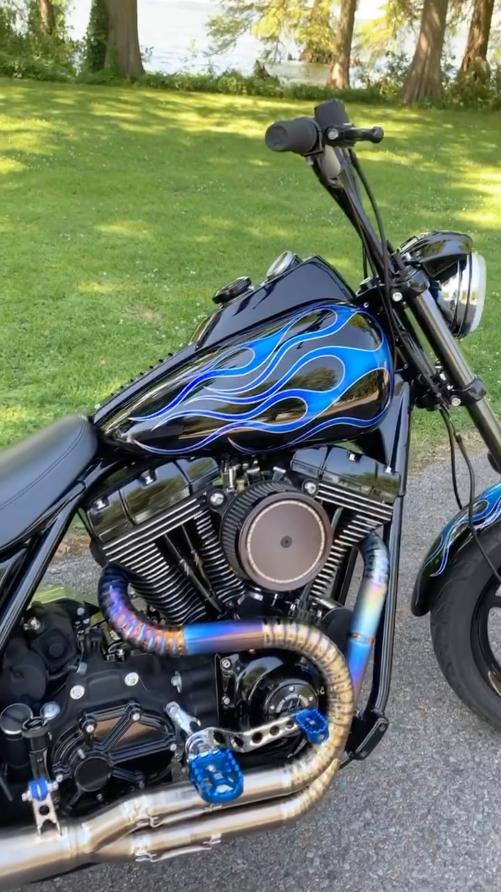 This one we built several years back is making its way around the innerwebs. This bike rode so good. I did a Dave Mackie 107” kit and man this thing would rip for a small motor. Titanium pipe, S&S chromed carb modified by XXX carbs, Brembo calipers and rotors, Brembo hand controls, Pro Taper moto bars, DMR one off machined wheels along with lots of other goodies. 🏁🏁🏁
