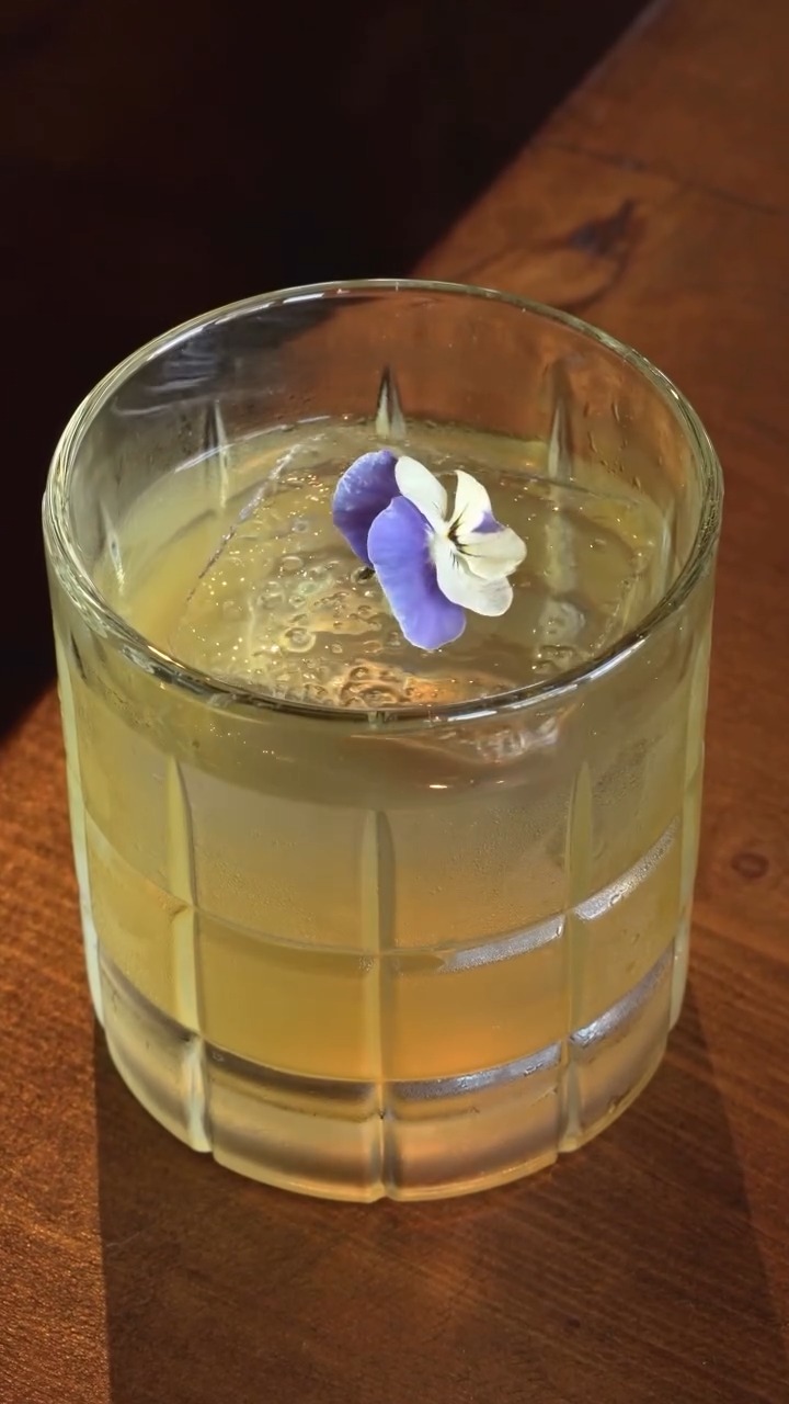 🍹🌴 Escape to the tropics with the Santa Ana Winds—coconut milk-washed rum, pineapple amaro, lime, toasted coconut, and tiki bitters in every delicious sip.
Discover your next favorite craft creation at @public_legacy. 🍸🌴 Cheers!
#stadiumpromenade #stadiumpromenade #publiclegacy #craftcocktails #cheers