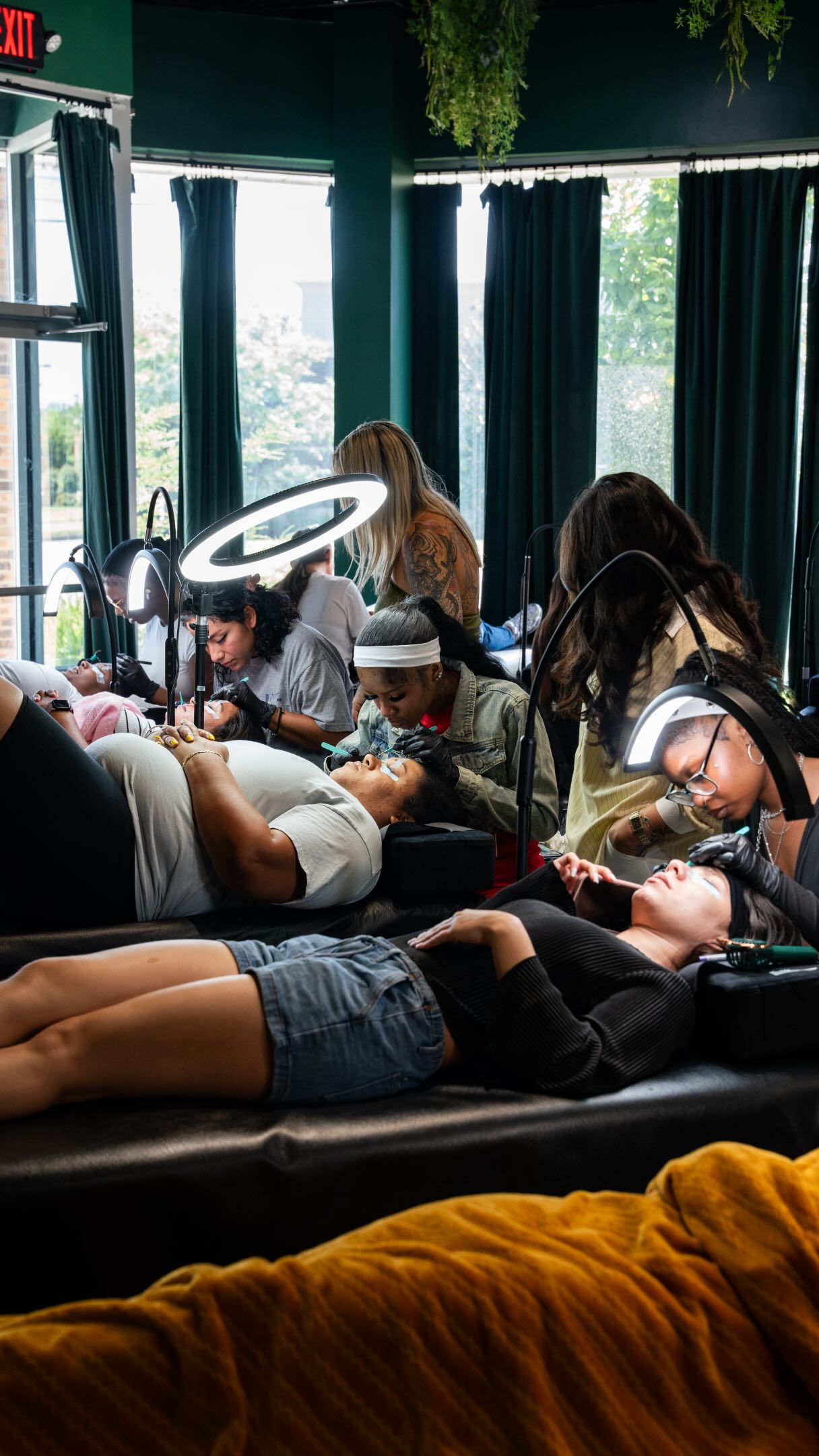 Just a few of our past 45 hour IDOH lash students ๐ฅน
They completed our 6 day program that takes beginners with 0 confidence & turns them into capable, confident artists that can actually create the styles clients are asking for! ๐ฅ
This is our most popular training for a reason ๐๐ผ and it never gets old seeing the students get excited about something new that they can take anywhere with them!!!!
Next training date: August 27-29 & Sept 3-5 (5 seats left)
If youโve been thinking about learning how to lash the right way the first time, send us a dm ๐ซถ๐ผ