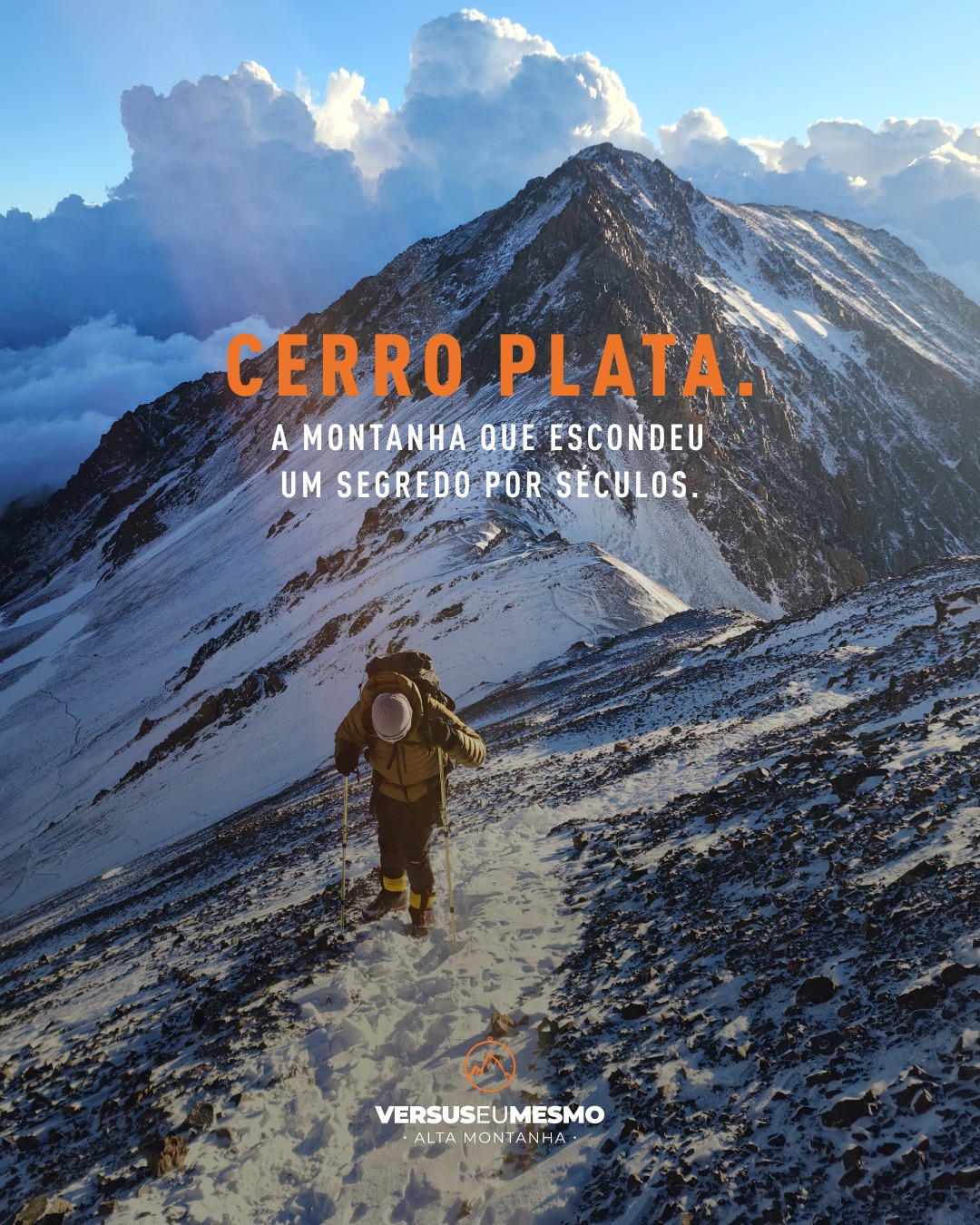 O Cerro Plata recebeu esse nome por antigas crenças de que a montanha escondia grandes reservas de prata. O metal nunca foi encontrado, mas a montanha acabou revelando outro tipo de riqueza.
Com quase 6.000 metros de altitude e acesso facilitado a partir de Mendoza, ela se tornou uma das melhores escolas de alta montanha da América do Sul, sendo o próximo passo de muitos montanhistas antes de desafios ainda maiores.
Porque algumas riquezas não estão no solo. Estão na experiência que você conquista ao longo do caminho.