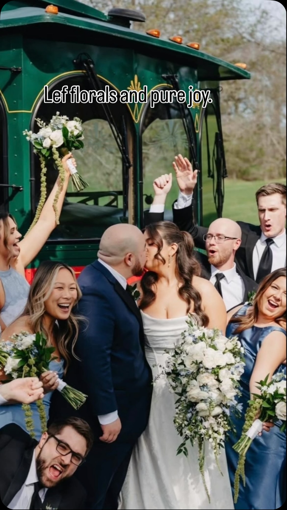 Weddings in the city. This group of fabulous people tho☺️🥰