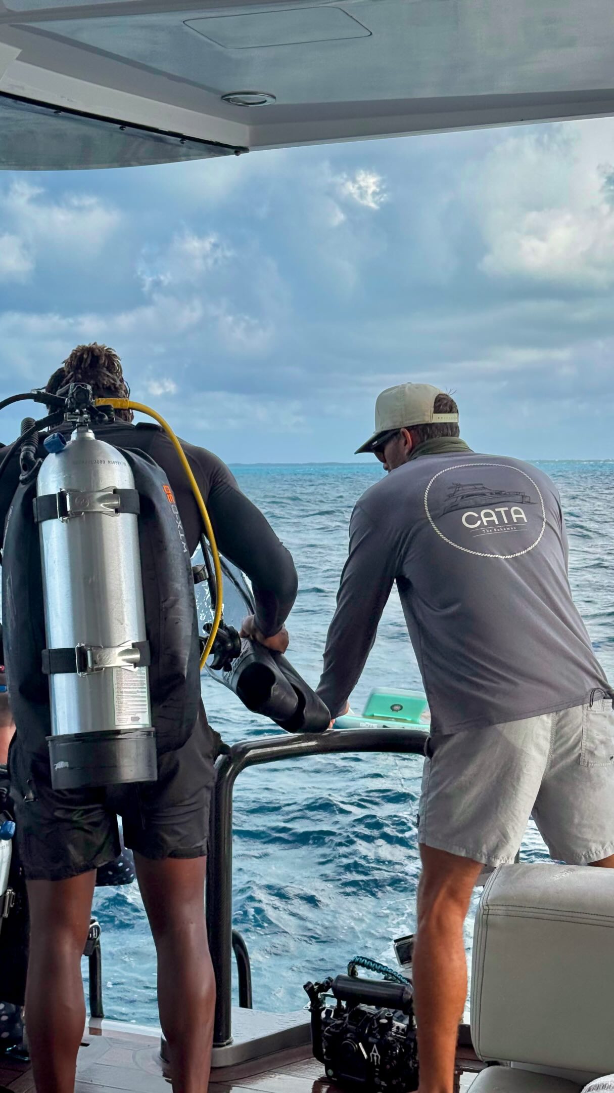 Luxury isn’t just about the yacht—it’s about creating the experience you envision with a team that understands.
This custom charter aboard @idreamofcata combined private diving, gourmet dining, and first-class service aboard the client’s yacht of choice, proving that with Island Yachts, your itinerary is limited only by your imagination.
What would your perfect day on the water look like?
Yacht: @idreamofcata
Dive Guide: @andremusgrove