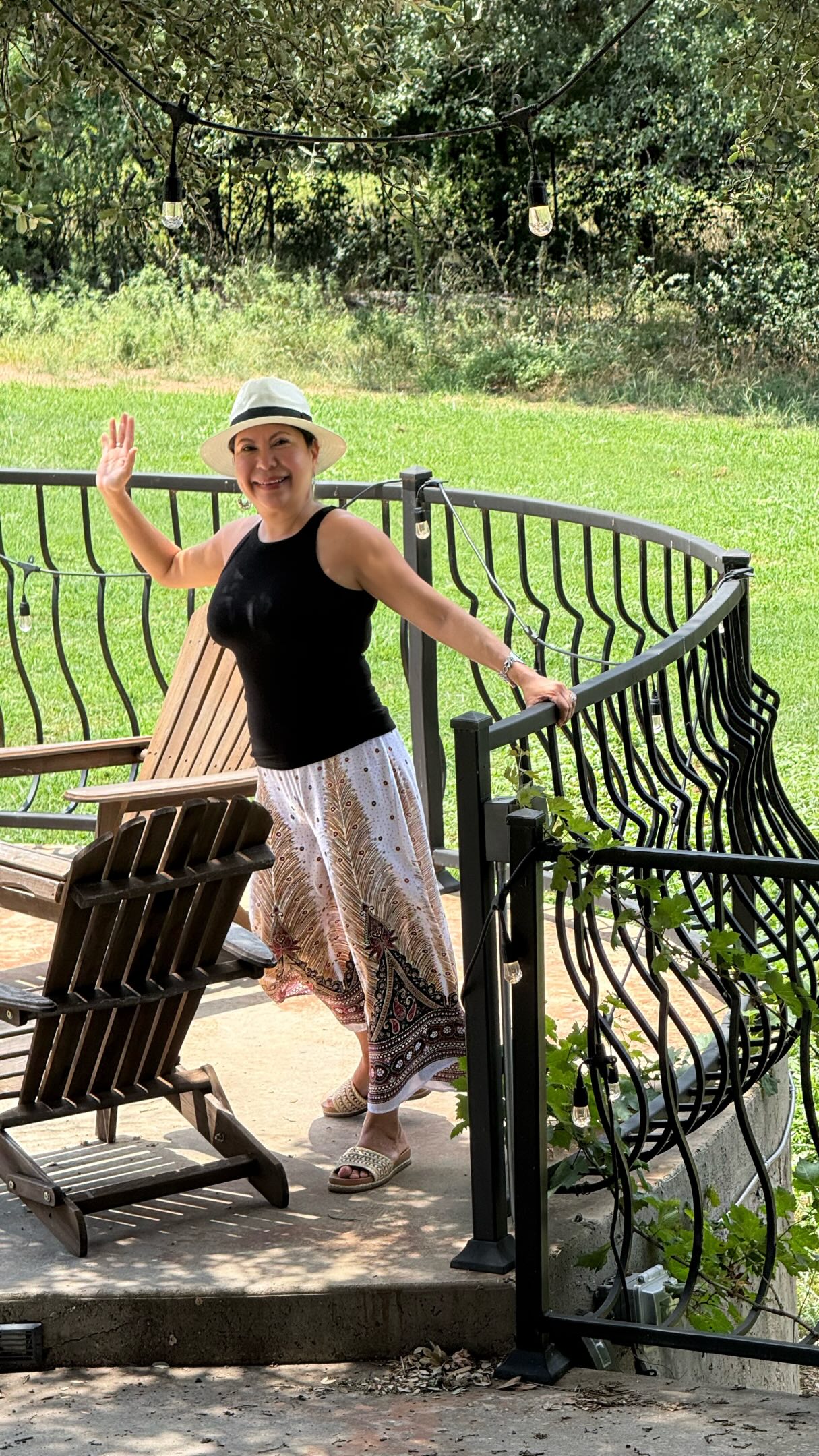 Little moments. Beautiful life ✨
Sometimes the best times aren’t planned 💫
#passionistachic
•
•
•
•
•
•
#texaslife #over50andfabulous #over50style #enjoyyourlife