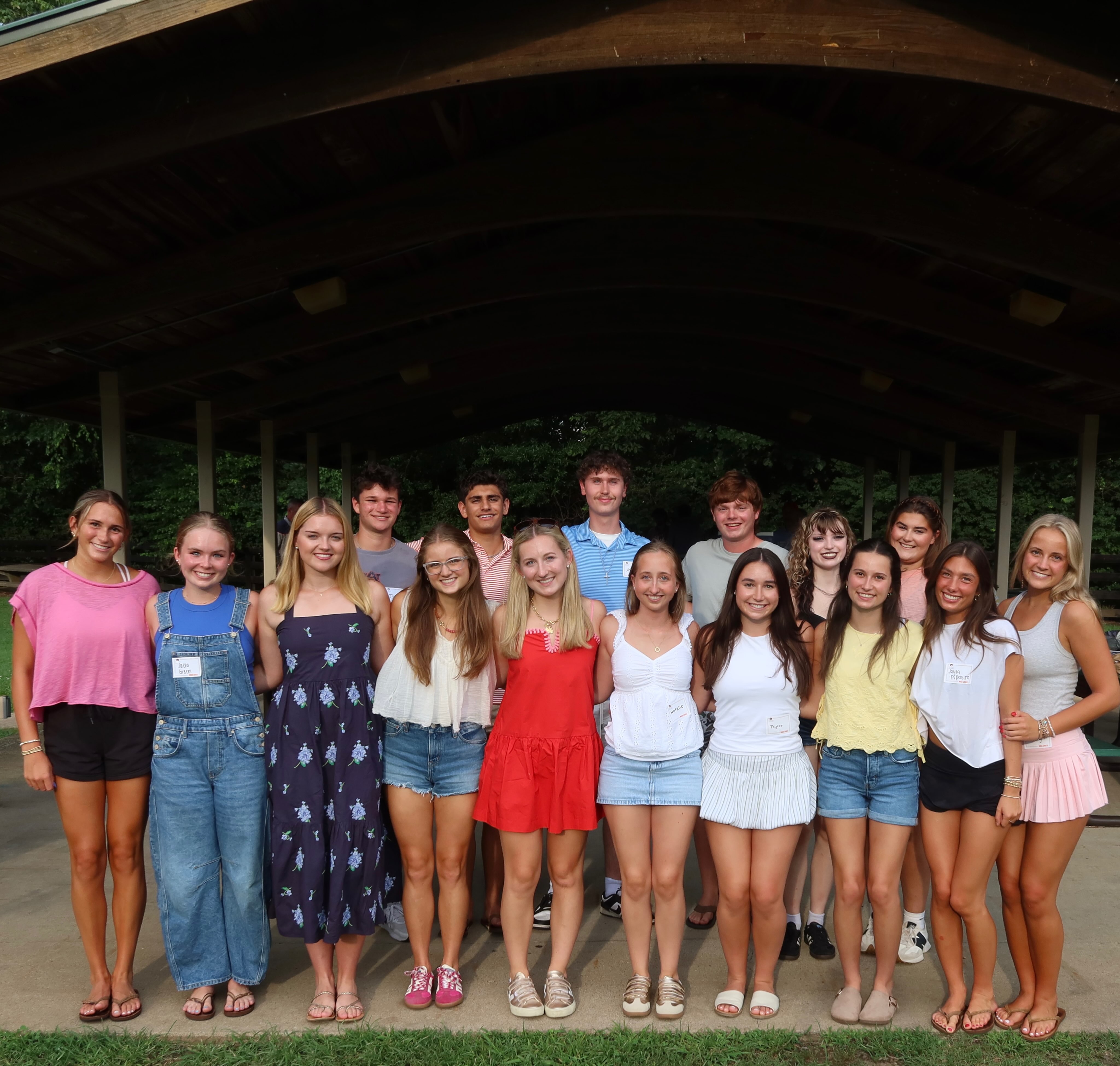 Thank you to everyone who joined us for last night’s Freshman Send-Off. The class of 2030 is ready for their new chapter as Auburn Tigers! We at GNAC were excited to initiate the new freshman and their families as official members of the Auburn Family. Welcome and War Eagle! 🦅🐅
Dinner was generously provided by Moe’s Southwest Grill. All Middle TN locations are owned by AU alum Scott Portis ‘89!
Parents wanting to keep up to date with all things Auburn in Nashville can subscribe to our newsletter at the link in our bio!