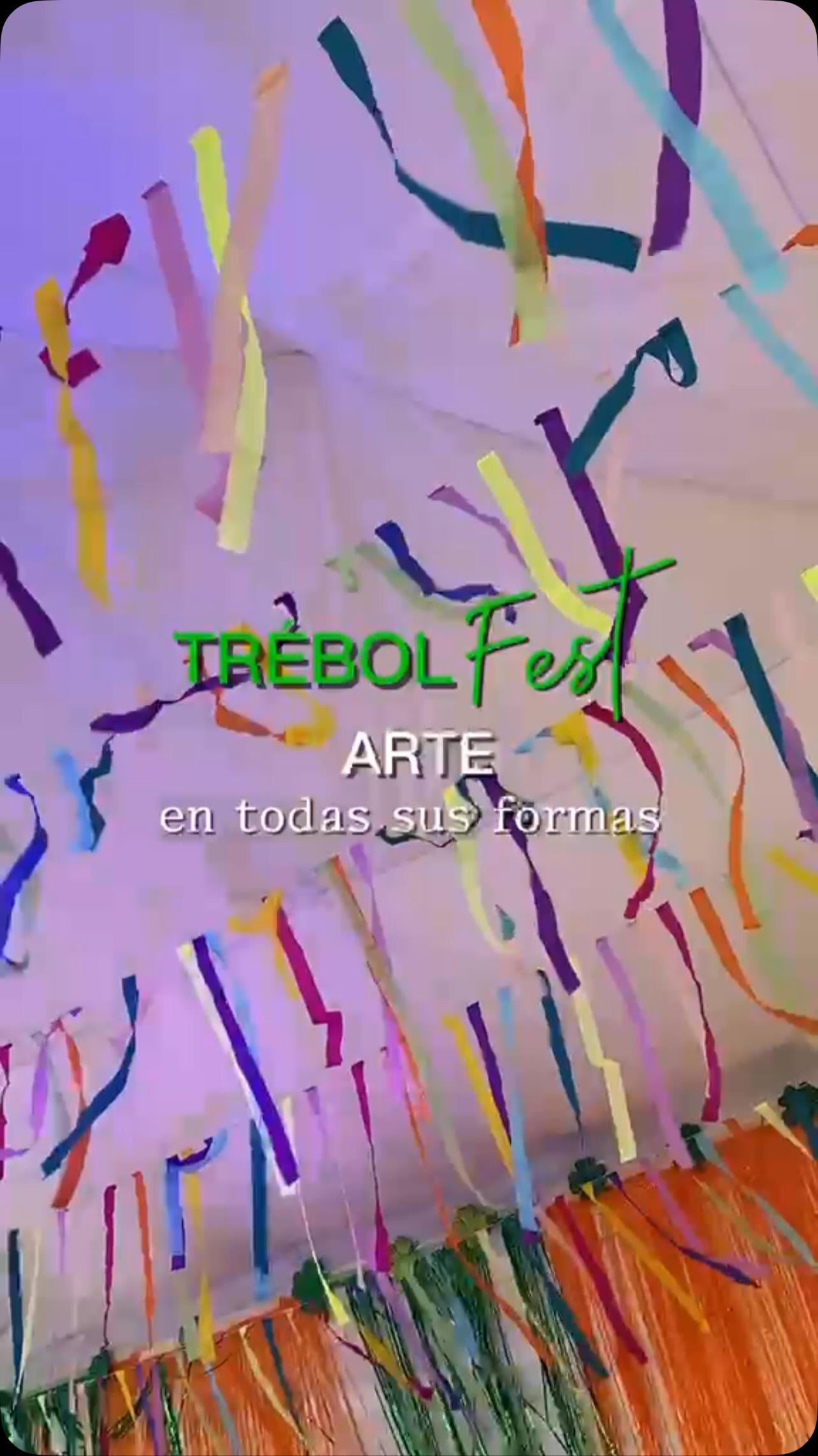 ¡Todavía se nos pone la piel de gallina recordando la magia del Trébol Fest!
Hace muy poco, el arte, la música y la expresión se tomaron nuestros espacios para
regalarnos una jornada inolvidable. Darle play a este resumen es revivir la vibrante energía
de nuestros jóvenes en el escenario y sentir que seguimos ahí, celebrando juntos.
Más allá del talento inmenso que presenciamos en el teatro y la música en vivo, nuestro
mayor orgullo es recordar que este festival fue planificado, diseñado y organizado con
muchísima autonomía y esfuerzo por nuestros estudiantes del Grupo H y Bachillerato.
¡Ell@s son la prueba viva de que cuando l@s jóvenes lideran sus propios proyectos, cosas
maravillosas suceden!
Déjanos un en los comentarios si tú también sigues emocionado con lo que vivimos
esa tarde. ¿Cuál fue tu momento favorito del festival?
#TrébolFest #ElTrébolMontessori #ComunidadMontessori #ArteEnTodasSusFormas
#AutonomíaAdolescente
