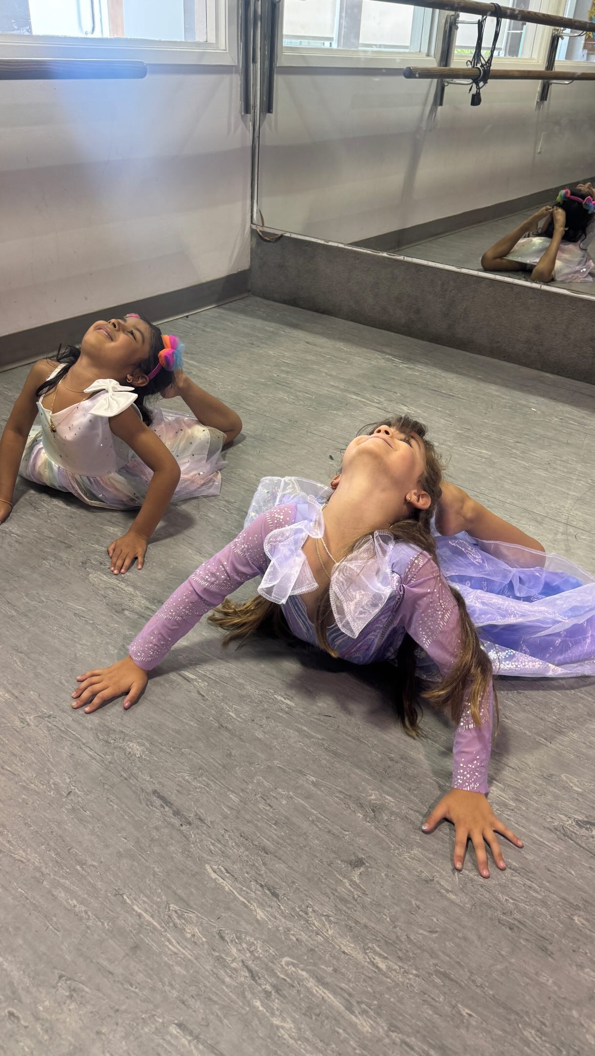 Fridays at camp are our favorite. ✨
Every week ends with a celebration: our glow parties, performances, and the chance for our dancers to show their families everything they’ve been working on all week long. 💜
There’s nothing better than seeing their confidence shine, hearing the cheers from the crowd, and watching them make memories with their dance friends.
Thank you to all of our amazing camp teachers and assistants for making every Friday so special. We can’t wait to do it all again next week! 🌟