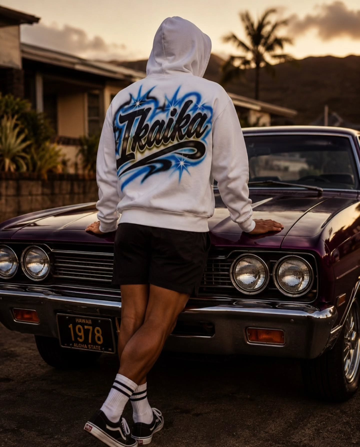 Back in the day, an airbrushed hoodie, t-shirt, or jacket wasn't just clothing... it was part of your identity. 😎
Your name, your nickname, your crew, your car club, your favorite colors... everybody wanted something custom that nobody else had.
What did yours say? And if you remember... where did you have it made? 🎨
Let's bring back some old school memories in the comments. 🤙🏽