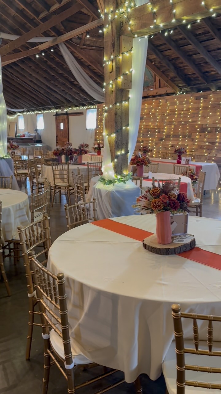 Your Pinterest board deserves to come to life. 🌿✨
Three-day wedding weekends, stunning ceremony locations, peaceful countryside views, and memories that last a lifetime.
Come see why so many couples have said “yes” to Rustic Rose Barn.
Schedule your tour today! 🤍