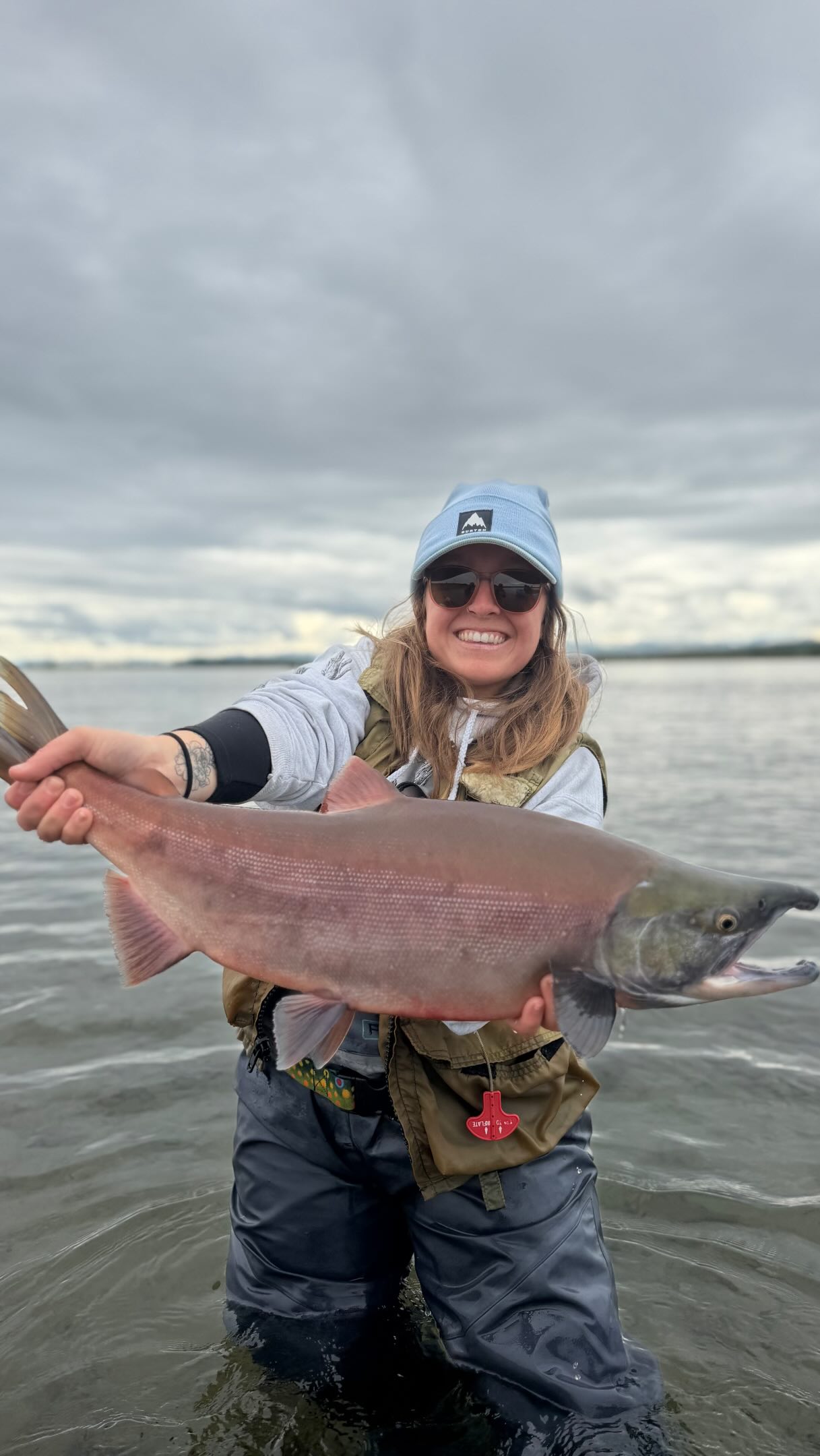 Wonder what we do on our days off? Well fish of course 🎣
Check out some of Holly’s casts this past week!
Guide: @j_rollz3000
#alaskarainbowlodge #alaskalodge #fishinglodge #rivermonsters #flyfishing