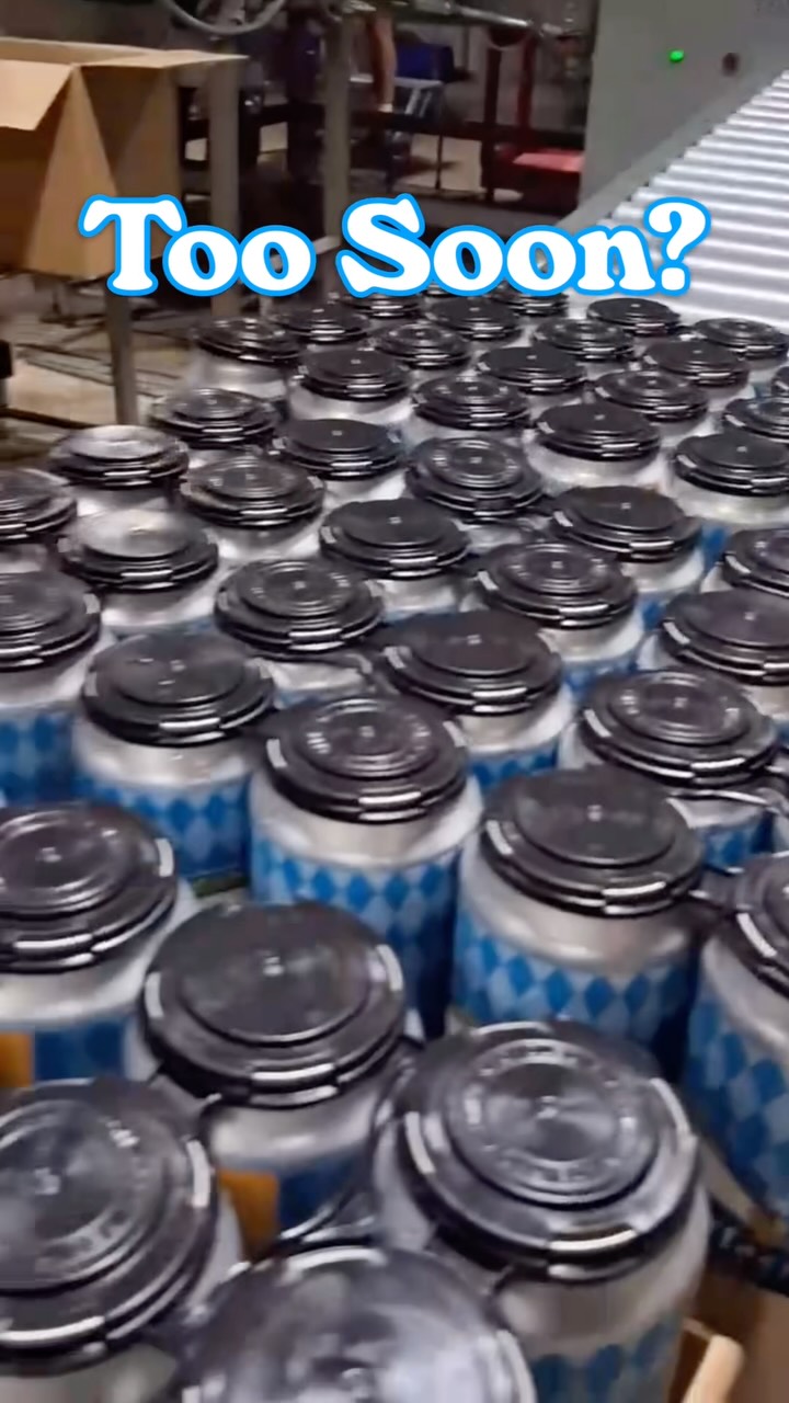 Is it Fall yet?
Corktoberfest is officially rolling off the line - and into our taproom soon 🍻
#Corktoberfest #BrewDetroit #ComingSoon #oktoberfest #SeasonalBeer