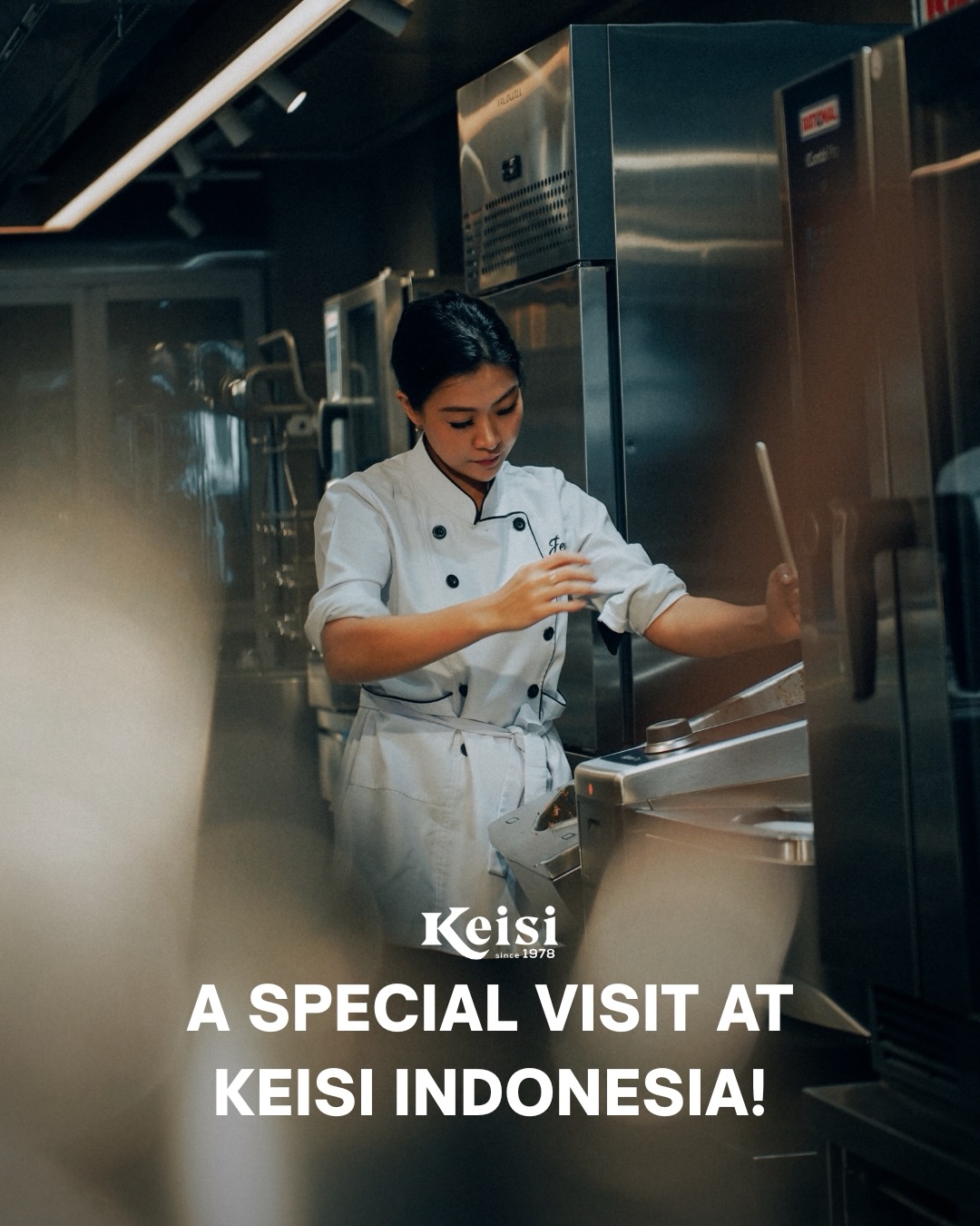 Innovation begins with the right environment.
We were pleased to welcome Jenny Hendrawati, Top 6 MasterChef Indonesia Season 8, as she explored Keisi’s complete professional kitchen to develop and refine new menu ideas using the RATIONAL iCombi Pro and iVario Pro. @jenny.mci8
The best equipment doesn’t cook for chefs. It helps them create their best work.