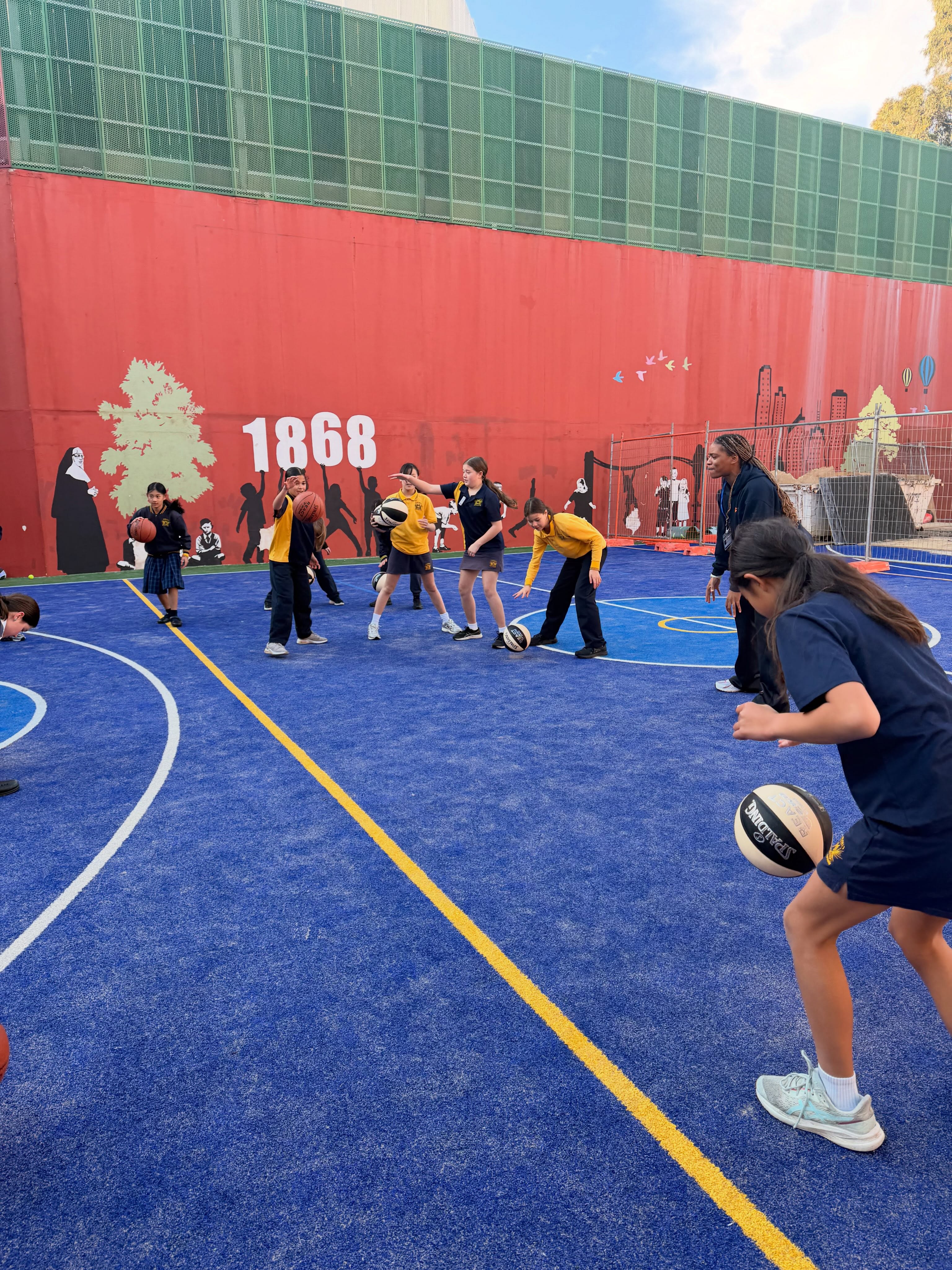 🏀⛹️♀️ Our Year 5/6 girls had a fantastic time participating in the Basketball Victoria Girls Clinic!
It was a wonderful opportunity to learn new skills from an experienced coach, build confidence, work as a team and enjoy being active. We love providing experiences like this that encourage girls to get involved in sport, challenge themselves and discover new passions.
A big thank you to Basketball Victoria for an inspiring session! 💙