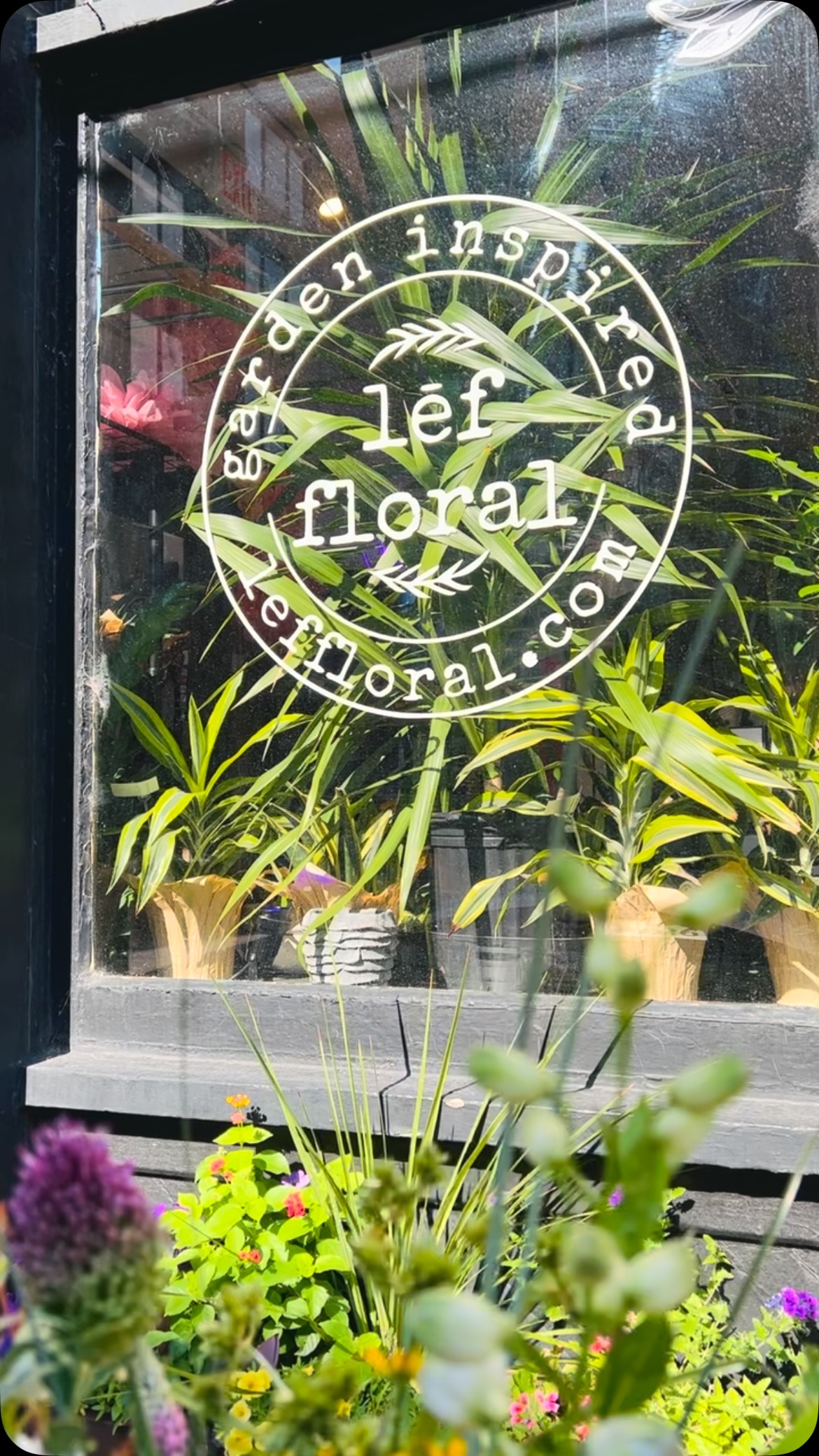 Living for these summer weekends.
FLOWERS IN THE CITY!
www.leffloral.com
243 N 5th St
Columbus, OH 43215
614-254-6280