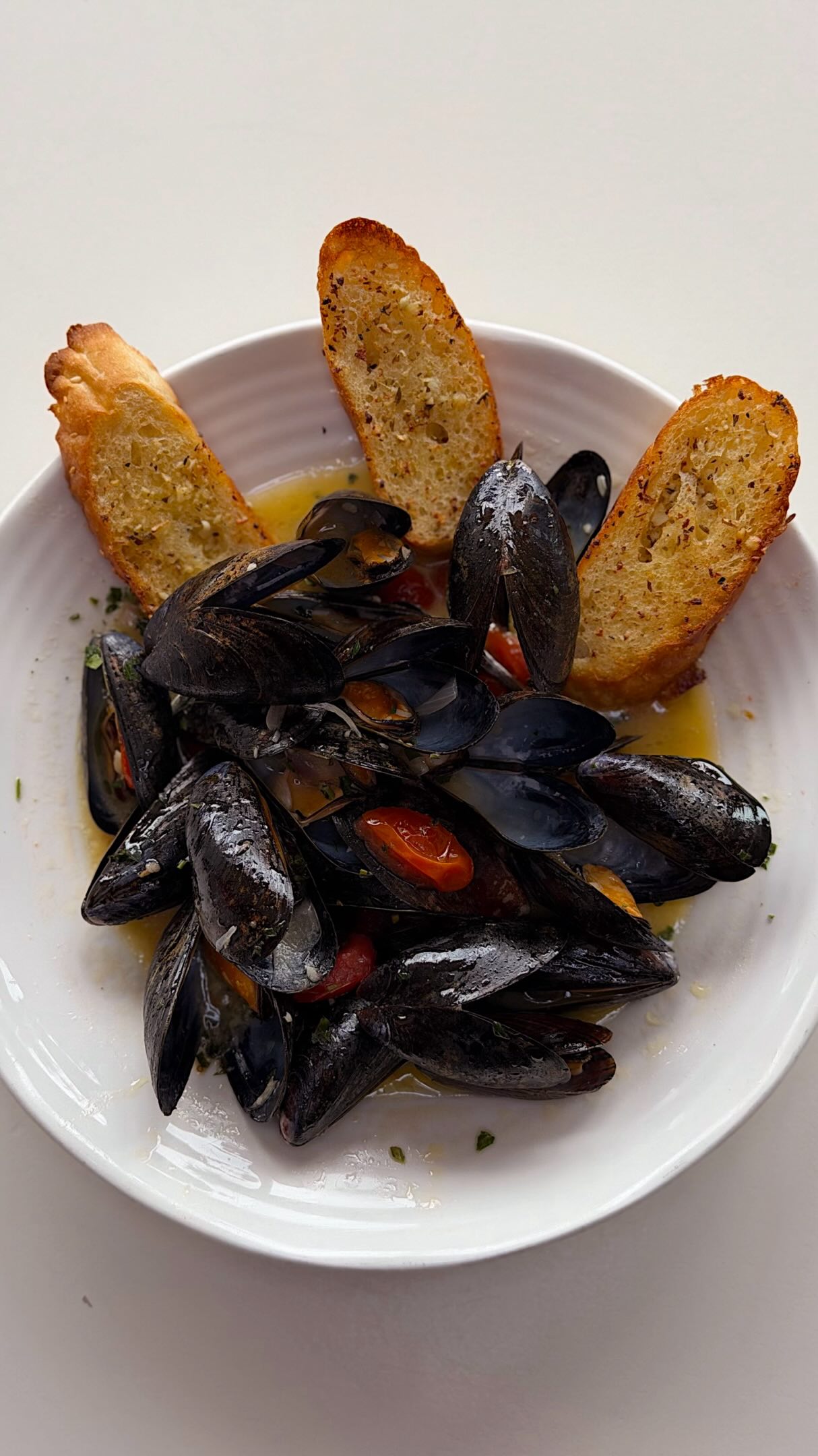 The perfect Summer dish we’re loving. 🍽️
Fresh. Flavorful. Made to share (or enjoy it as your meal!).
*available on our Restaurant Week menu!
📍 4718 Eastern Avenue
Greektown, Baltimore
.
.
.
#greekfoodies #baltimorerestaurants #baltimorefoodies #baltimoreeats