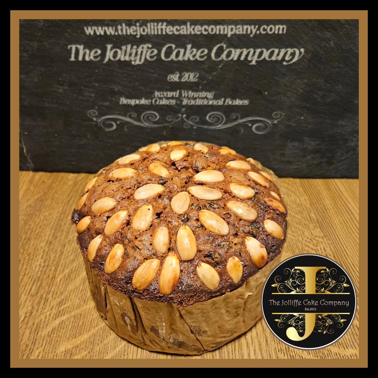 A 6ins Dundee cake, weighing à pprox 1950g, was delivered to a lovely lady, for their 80th Birthday. Wrapped, wax sealed and with a personalised laser engraved wooden tag. Always available to order, via our website, these have a 4 WORKING day lead time and can be posted anywhere in the UK. #thejolliffecakecompany #dundeecake #bakesbypost #80thbirthday #woodleyberkshireuk