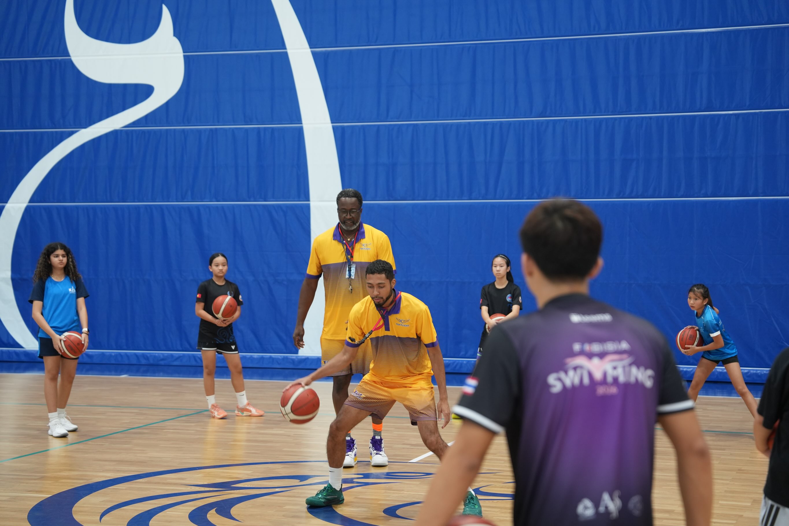 Throwback to an incredible week at KIS Reignwood Park ☀️🏀
Great coaching. Great competition. Great memories.
Who’s joining us for the next camp? 👀🔥
#TopFlightBasketball #SummerCamp #KISReignwoodPark #BangkokBasketball #YouthSports