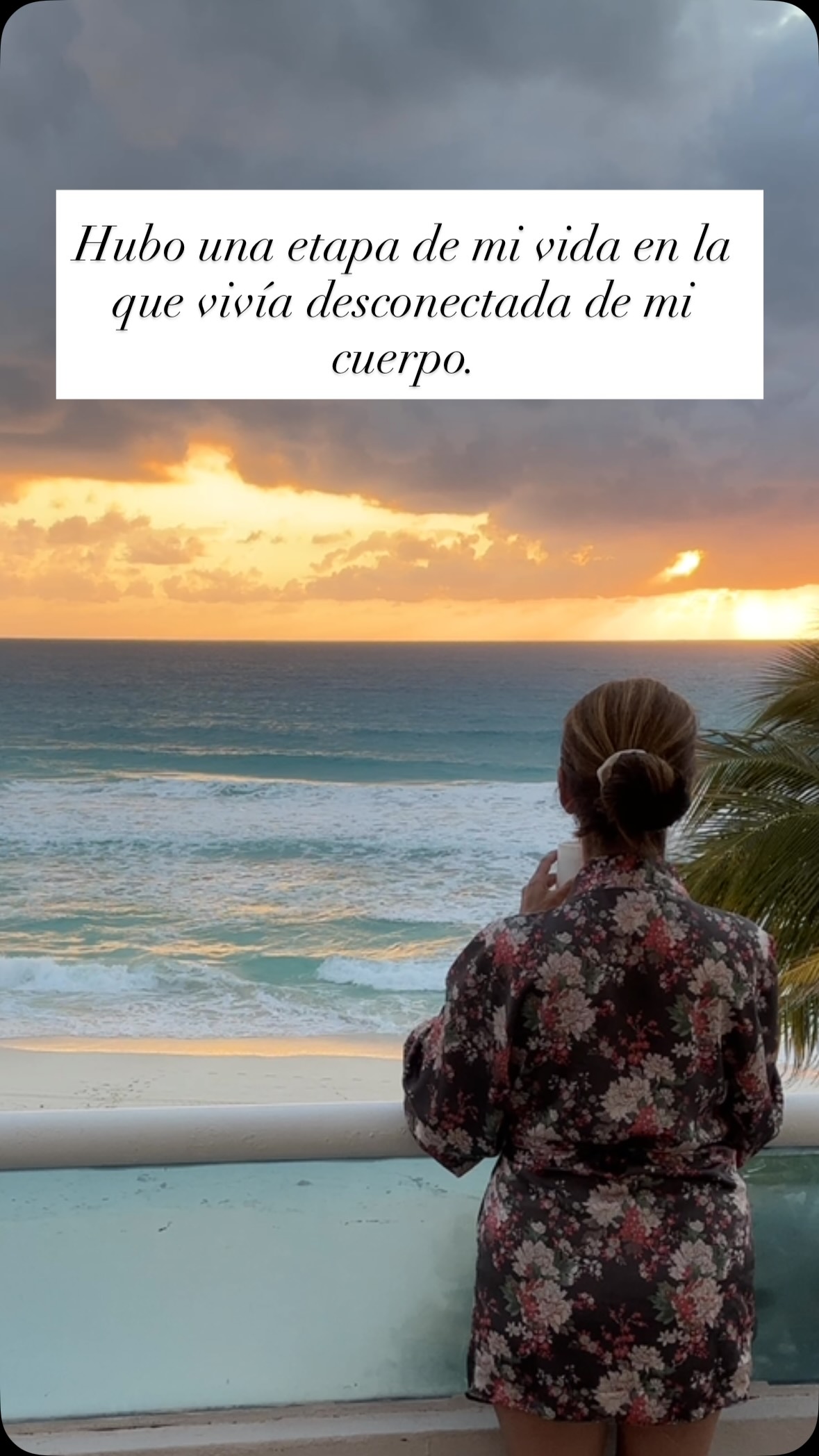 Así comenze a respetar mis ciclos, 🧘♂️a nutrirme con intención 🍵y bajar el ritmo para que mi cuerpo pueda sanar.
Y aunque mi transformación no ocurrió de la noche a la mañana, sí empezó con una sola decisión: elegirme a mí.
Hoy, cada atardecer me recuerda que siempre podemos cerrar un capítulo y comenzar uno nuevo. Que cuidar de nosotras no es un lujo, es una necesidad.
Si tú también sientes que tu cuerpo te está pidiendo un cambio, quiero acompañarte en ese camino.
✨ Escríbeme “ATARDECER” en los comentarios o por mensaje privado y te compartiré el primer paso que me ayudó a transformar mi salud femenina desde el Ayurveda.
Guarda este video para recordar que, así como el sol se pone cada día, tú también puedes soltar lo que ya no te hace bien y comenzar una nueva versión de ti. 🌅🍵#āyurveda #ayurveda #latinasenusa #amorpropio #vidaconproposito
