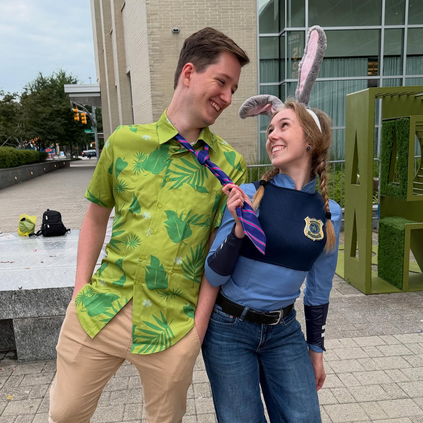 Galaxy Con 2026 🪐
#galaxycon #rapunzelandflynnrider #nickandjudy #cosplay