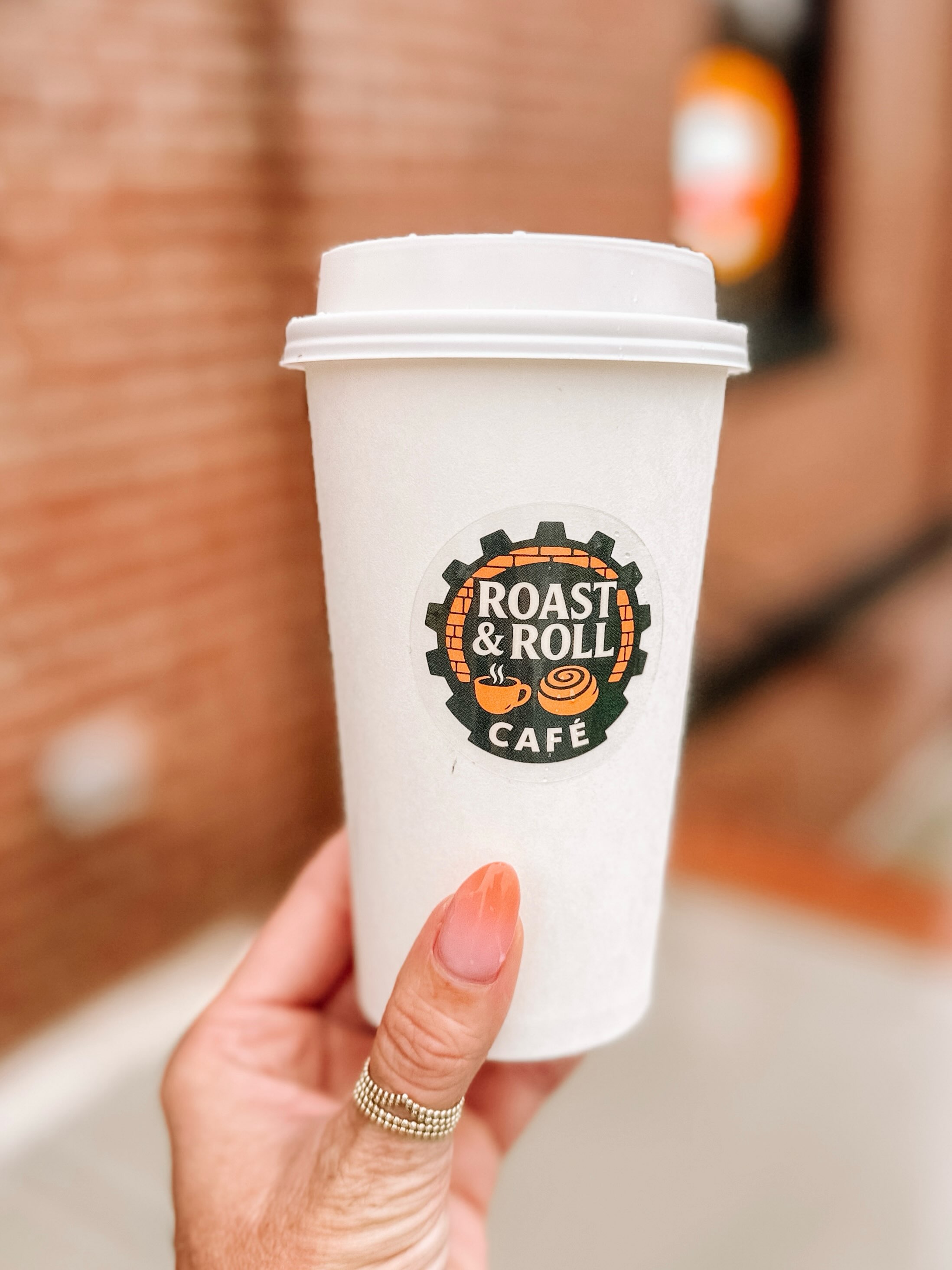 Skip the drive through and support local.
Downtown runs on supporting small and community!
Visit @getroastnroll daily until 6pm ☕️
📍The Station, F1