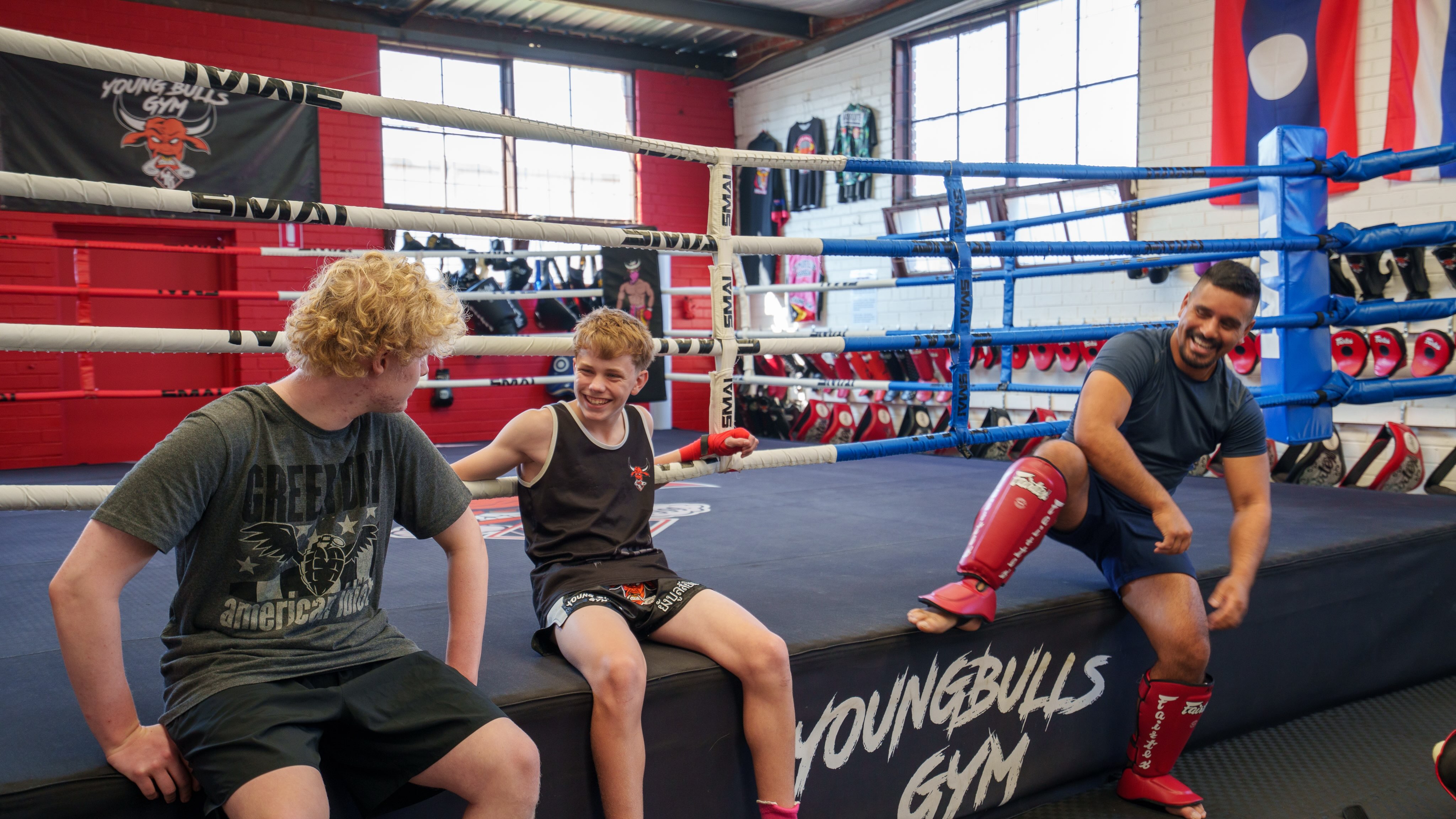 Tell us a joke “You’re not gonna believe this. He killed sixteen Czechoslovakians. Guy was an interior decorator.” #youngbullsgym