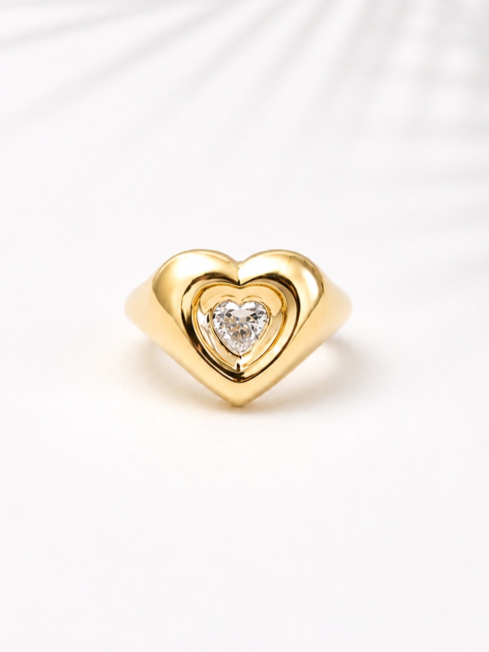 A MK heart chevalier that sparkles with a 0.25ct diamond 🤍
#mkfinejewelry #bespokecreations #heartdiamond #pinkyring #custommadejewelry