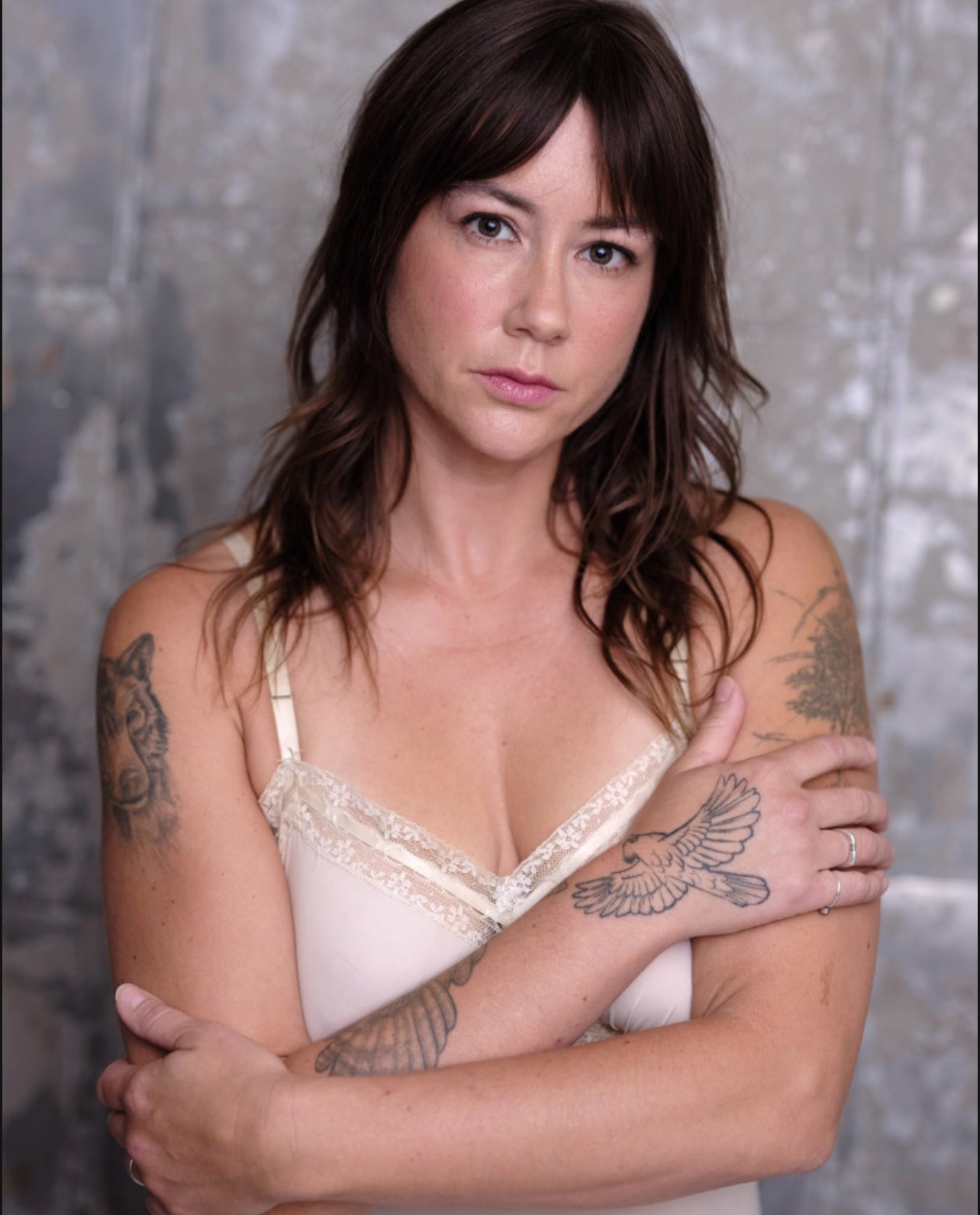 New head shot PROOFS by @hlheadshots have arrived! Can you believe how many looks we accomplished in one hour?!?
There are even more than this!
I loved this shoot so much - Heather (photographer) and Brecken (HMU) brought their A++++ game, and so did I. Three highly-caffeinated, over-prepared badass women, bringing that ‘women who run with the wolves’ energy. 🐺🐺🐺 I’d have happily taken 3 more hours of this.
Sidenote - today is two months, no cigs! 🥳🤩🫦
Additional sidenote - tomorrow is my BIRTHDAYYYY 🦁🌞
@breckenbreckenbrecken 💄💅🏽
@hlheadshots 📸💥
#headshots #actress #glowup #eyesontheprize #focus