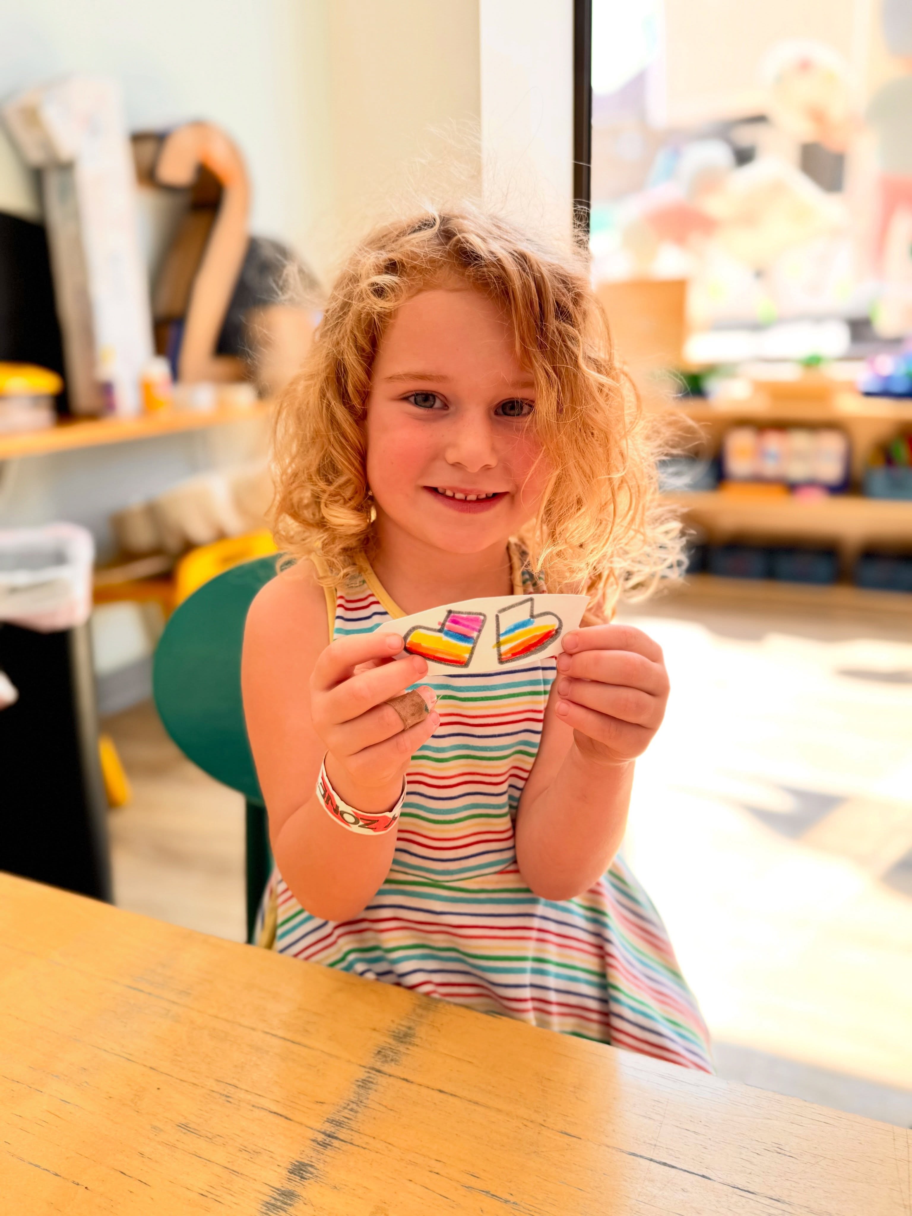 Science meets superpowers. 🧪🦸♂️🦸♀️
Today was Superhero Science Day, and our peques traded their capes for lab coats to explore ciencia.
They tested their super-strength by building structures to survive giant “”earthquakes,”” engineered their own working web-shooters, and mixed up some seriously cool, bubbling pociones. 🕸️🌋
Honestly, watching their curiosity take over was the best part of the day. Our little superhéroes asked big questions, tested out wild ideas, and cheered each other on the entire time.
Turns out, problem-solving and compañerismo are the ultimate superpowers. ⚡️