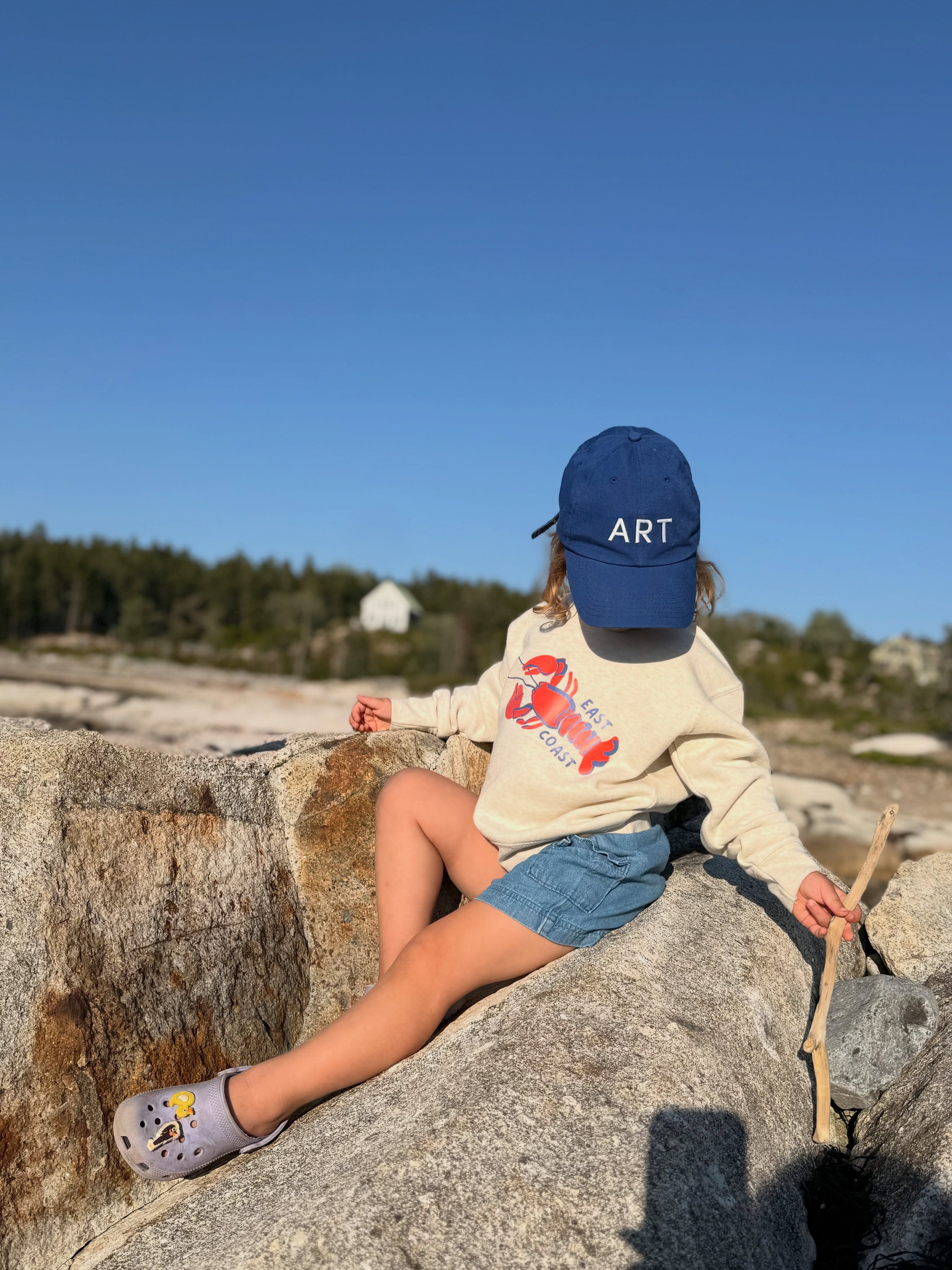 An East Coast summer 🤍 Slowing down in salty air, and painting just for myself for a rare moment.
Had to grab this sweatshirt for my East Coast girl at @looksbylopezbtq the other day 🦞