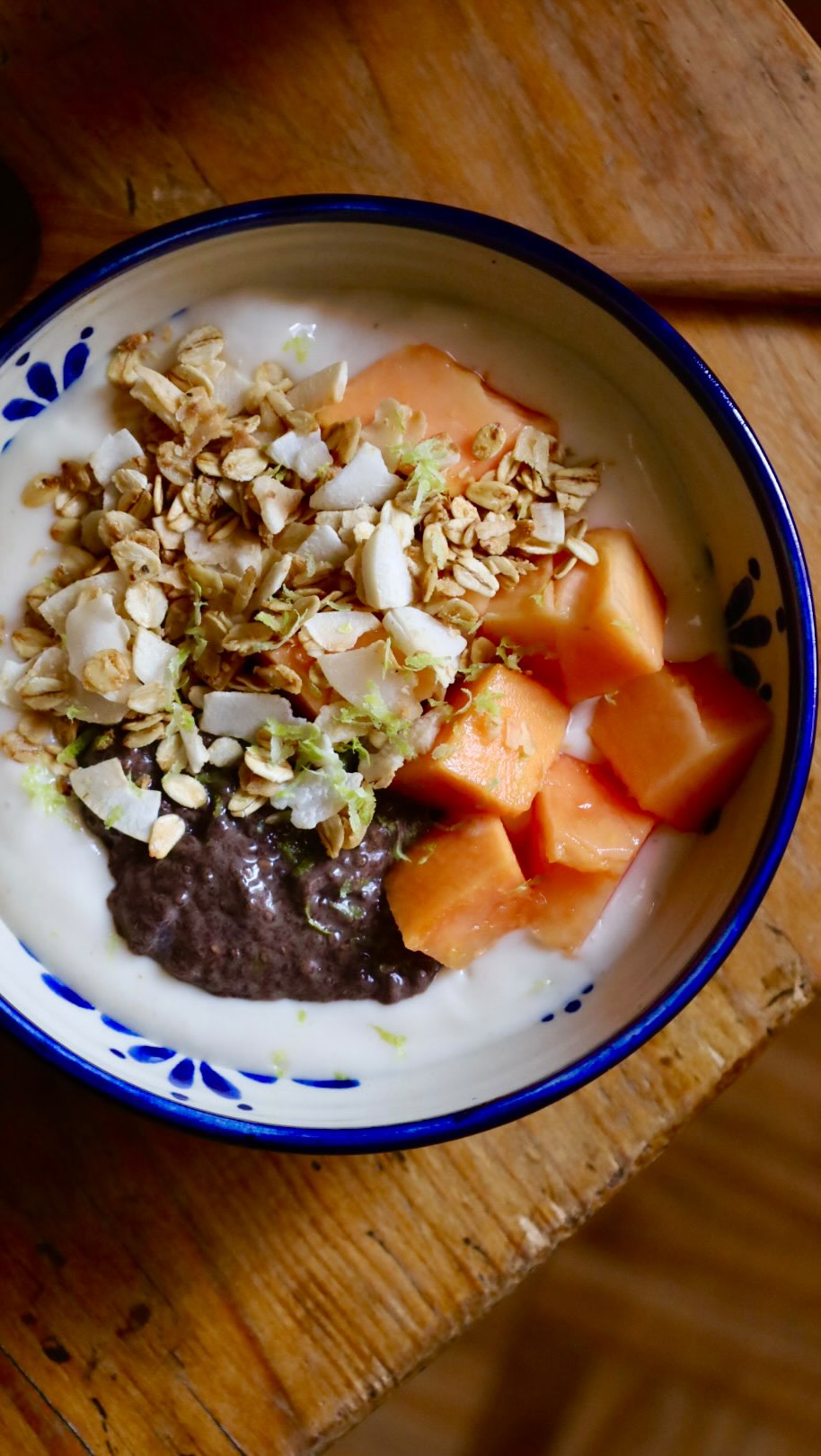 Seems like I might have started a mini stovetop granola series.
Here is another Stovetop granola… this time it’s my Coconut Lime Granola. Served on coconut yoghurt, with acai chia pudding, fresh papaya and a little bit more lime zest.
Stovetop Coconut and Lime Granola
1/3 cup (40g) rolled oats
1 tsp macadamia oil
1 -2 tbsp maple syrup or agave syrup
1/4 cup large coconut flakes
A pinch of sea salt
1 tsp vanilla
1 heaped tsp desiccated coconut
Zest from 1 lime
Toast oats and coconut flakes in a dry pan until fragrant and lightly golden in colour.
Add the rest of the ingredients and toast in the pan until golden. Stir occasionally to avoid burning.
Let cool and enjoy with coconut yoghurt, fresh papaya and acai chia pudding. Drizzle with a little maple syrup if so desired.
To make the Acai Chia pudding I mixed 1 heaped teaspoon @soaringfreesuperfoods acai powder, 3 tbsp chia seeds, about 1 tbsp maple syrup and almond milk. Let sit for at least 15 -30 minutes.