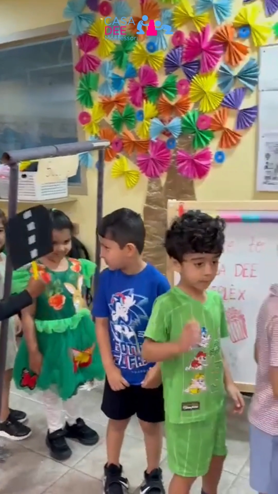 ๐ฅLet's Go to The Movies!๐ฅ
.
๐๏ธTickets, ๐ฟpopcorn, and tons of confidence ๐ real life, real learning!
.
๐ฅฐ Our little learners practiced ordering popcorn, handing over 'money,' and using their loudest (but still polite!) voices. Because the best confidence boosters happen in the worlds we create!"๐ฅฐ