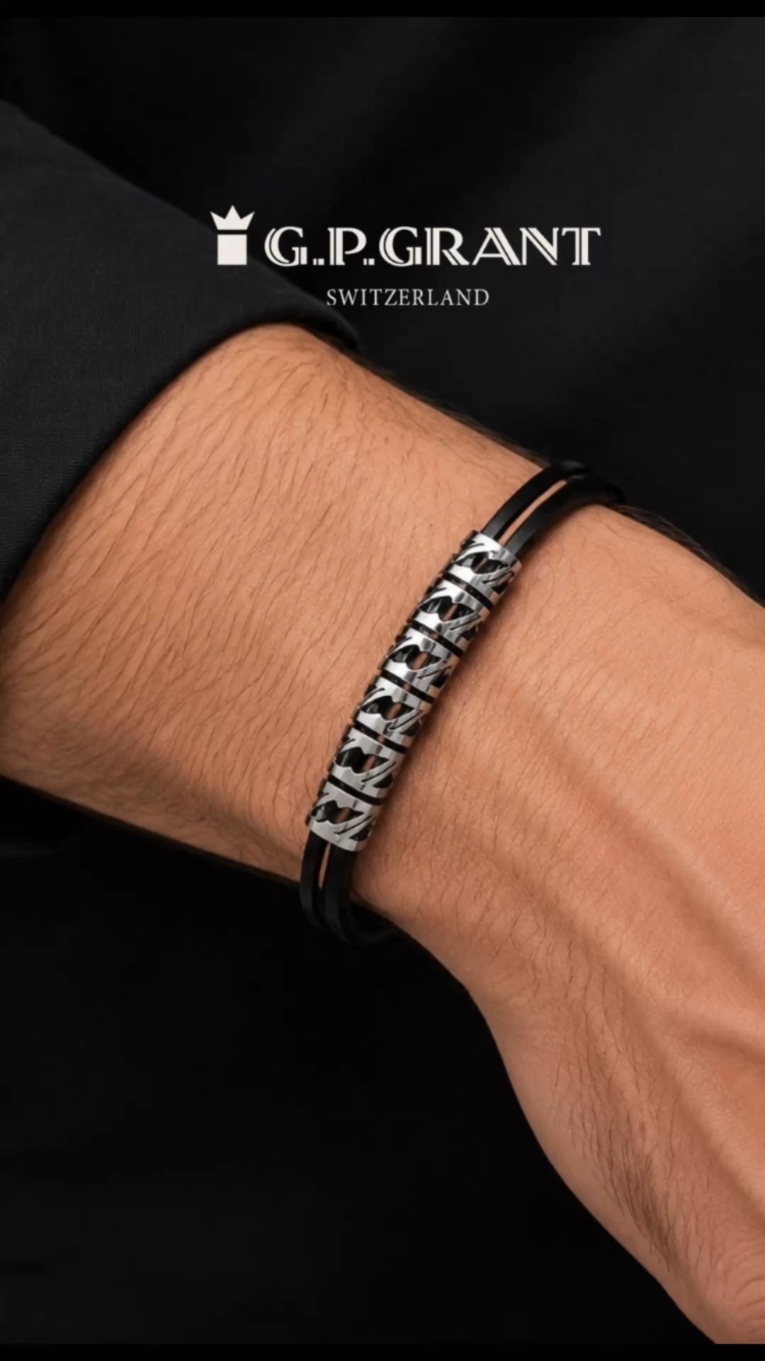 ✨ A distinctive men’s bracelet designed for a confident, modern look. Refined details and a bold character make it a strong finishing touch for both everyday and evening style.
👑 Buy here: www.gpgrant.com
#GPGrant #GPGrantSwitzerland #GPGrantJewellery #gpgrantstyle #MensBracelet #BraceletForMen #LuxuryMensJewellery #MensJewellery #MensJewelry #DesignerBracelet #LuxuryBracelet #MensAccessories #LuxuryAccessories #StatementBracelet #MensFashion #MensStyle #ModernMensStyle #LuxuryStyle #ElegantStyle #ExclusiveDesign #JewelleryForMen #JewelryForMen #DesignerJewellery #JewelleryDesign #FineJewelry #LuxuryJewelry #GiftForHim #SwissBrand #JewelryLover #ShopNow