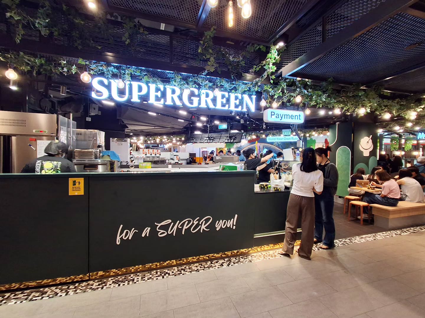 🎉 We're officially open at Suntec City!
Come celebrate with us as we open the doors to our newest outlet today! Whether you're stopping by for your favourites or visiting us for the first time, we can't wait to welcome you.
📍 3 Temasek Boulevard #B1-K4, Tower 5, Suntec City, 038983
🕗 Mon - Sun : 11.00AM - 8.30PM
Don't miss out on our launch promo and be sure to grab a flyer before it runs out! 💛
#supergreen #supergreensg #SuntecCity #NowOpen