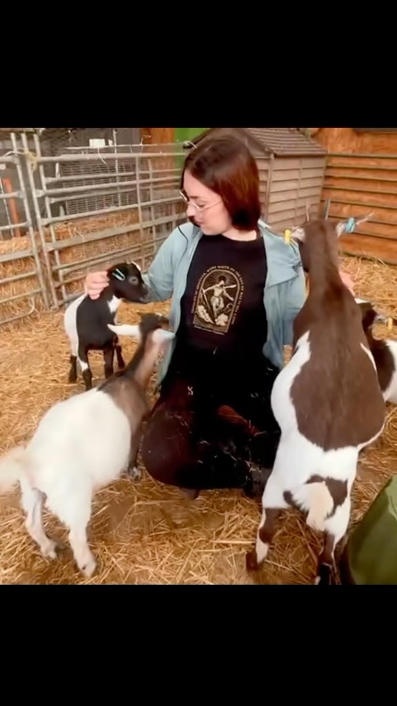 Collecting moments, not things ππ₯°π©· #therapy #goodforthesoul #pettingfarm #babygoats #fyp