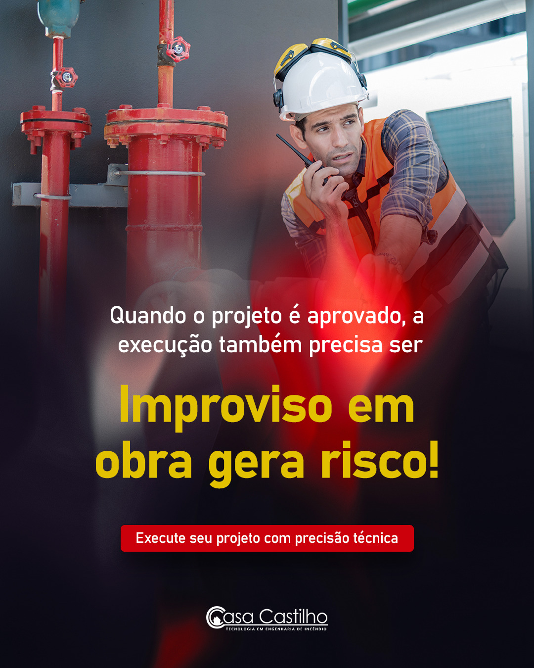É comum encontrar empresas que investiram em hidrantes, extintores, alarmes e iluminação de emergência, mas continuam enfrentando problemas na obtenção ou renovação do AVCB.
Isso acontece porque a aprovação não depende apenas da instalação dos equipamentos. Ela depende da integração entre projeto, dimensionamento, execução, testes e conformidade com as características reais da operação. Arraste para o lado e confira!
Na Casa Castilho, tratamos a segurança contra incêndio como um sistema integrado, onde cada decisão técnica contribui para a proteção do patrimônio, da operação e das pessoas.
Fale conosco e conheça nossas soluções.