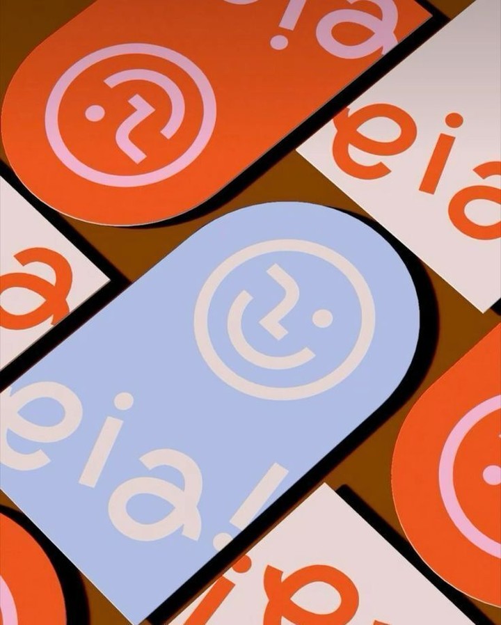 Los pequeños detalles son los que hacen que una marca se recuerde.
Creamos stickers y etiquetas personalizadas para productos, empaques, promociones y mucho más, con materiales pensados para acompañar el uso que realmente necesitan.
Porque cada marca merece un acabado a su altura.