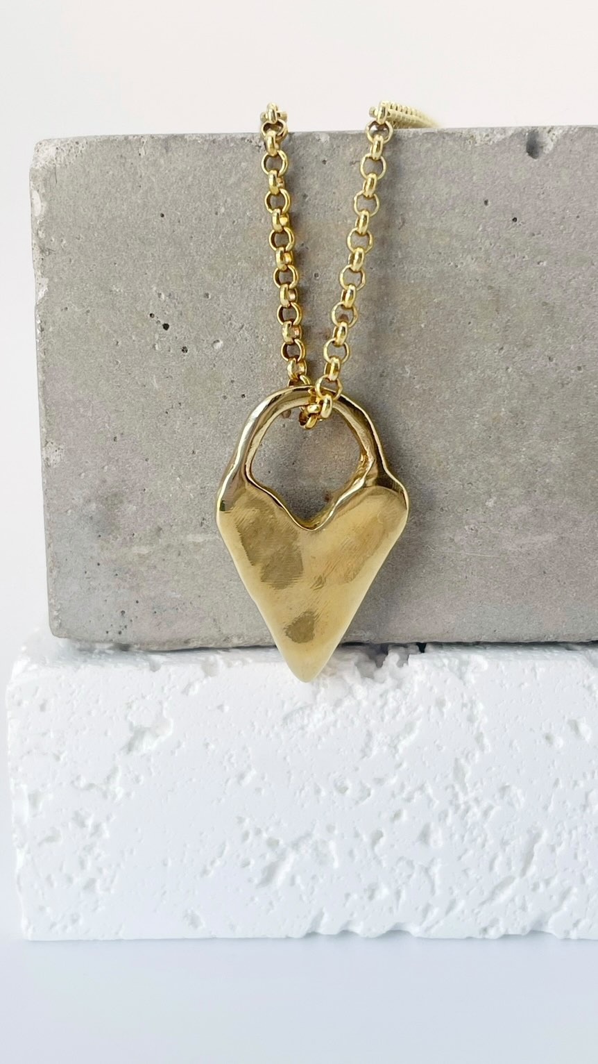 Only a few weeks left in the studio 💛 not all these pieces will make it onto the website so come have a look if there is anything that catches your eye 👀 @fisherton.mill