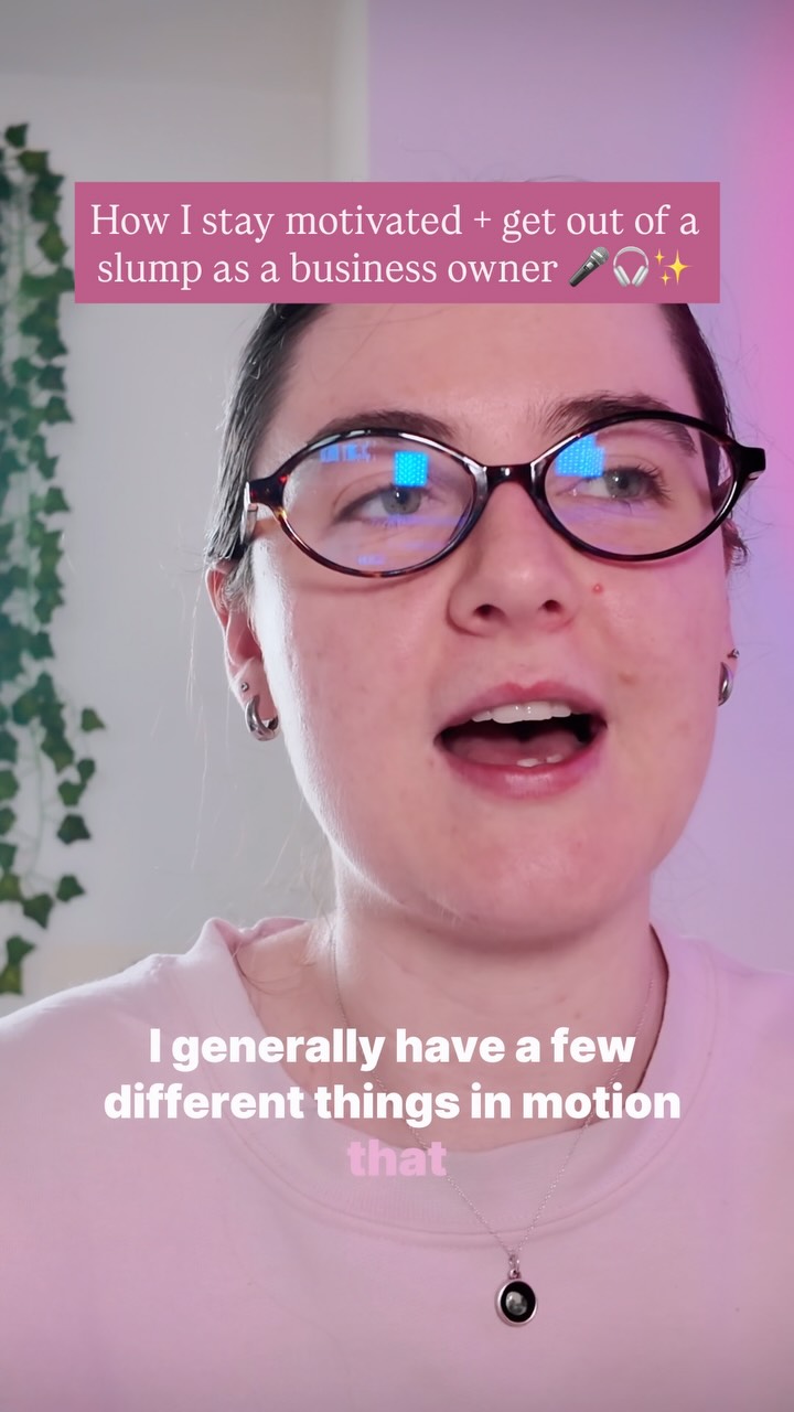 Feeling stuck or struggling to find motivation to work on your business?😭
I’m sharing one of the biggest things that helps me get out of a slump and stay motivated as a self-employed social media manager.
Podcasts, healthy habits and creating a lifestyle that inspires me have completely changed the way I approach work and avoid burnout!!
If you’re a freelancer, small business owner or entrepreneur who’s feeling unmotivated, I hope this helps. 🤍
Watch the full weekly vlog now on my youtube channel @marketingwithamber for more behind-the-scenes of running my marketing business and honest chats!🩷
#selfemployed #smallbusiness #entrepreneur #podcastrecommendation
