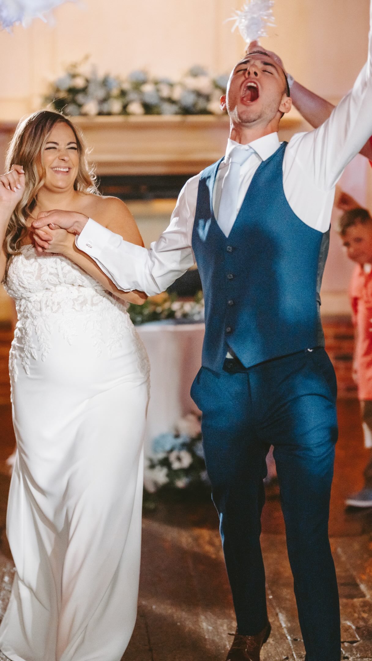 We’ve lost the plot if you’re not having this much fun on your wedding day ✨ It’s a celebration for a reason! 🤍 The genuine laughs, smiles, & enjoyment we got to witness The Vanics and their guests have was everything! And who doesn’t love a pompom seating chart to later shake on the dance floor - now that’s our kind of party 🎉
The Vanics Wedding Details:
Photographer: @himandherphoto
Coordinator: @aalearayy with @thebookinghouse
Caterer: @weddingsbyhess
DJ & Photo Booth: @appalachian_entertainment
Hair: @darlisbridalco
Makeup: @laurenmariemua
Videographer: @lightridgestudio
Desserts: @lancastercupcake
Couple: @samanthaweav & @mvanicc