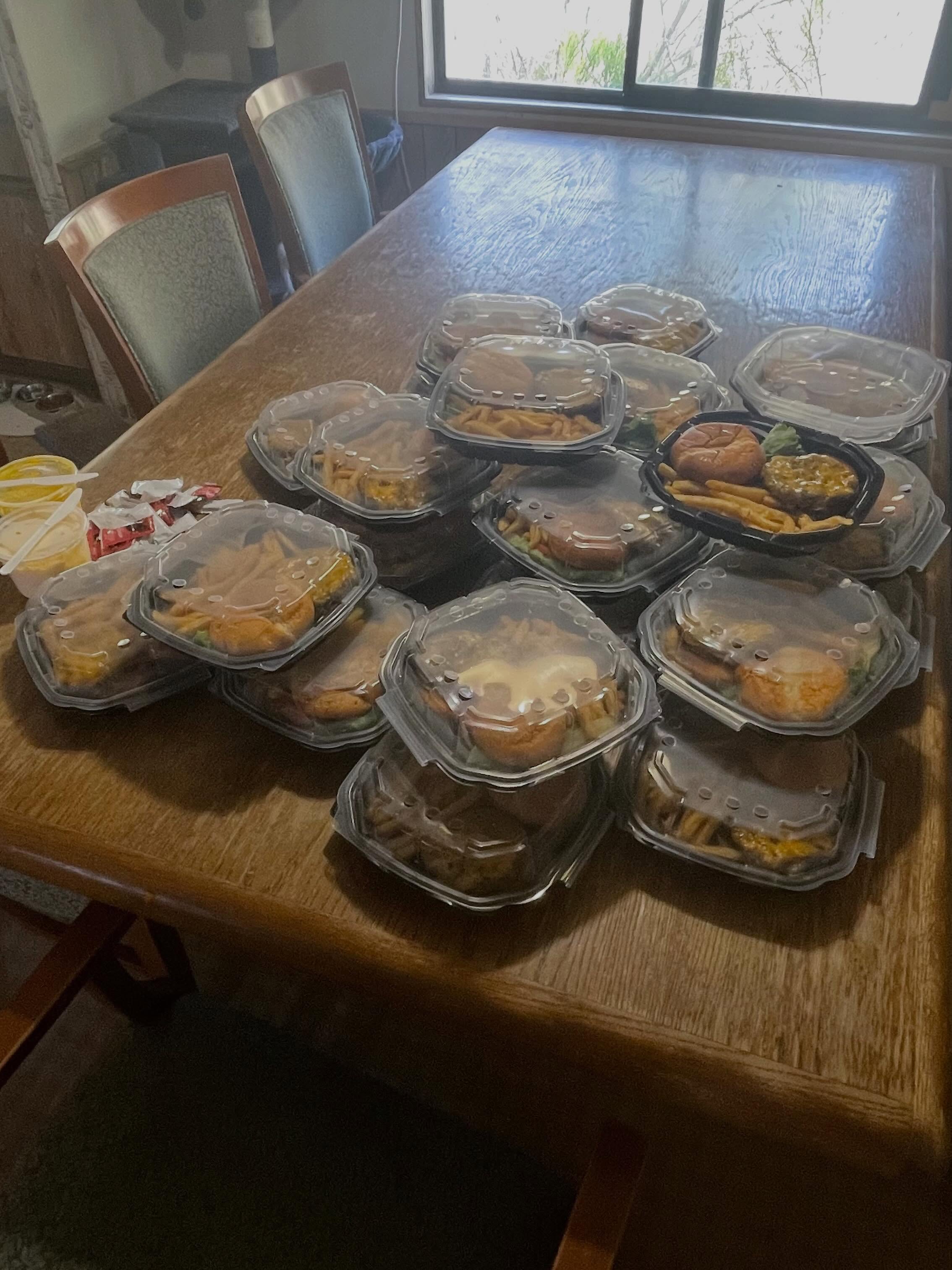A heartfelt shout-out and thank-you to Brandi and her wonderful staff at The Krow! They generously provided an amazing lunch for our hardworking park crew, and their kindness meant more to us than words can express.
From all of us, thank you for thinking of our team and showing such incredible support. The delicious meal was truly appreciated by everyone!
#outofafricawildlifepark #outofafricawildlifeparkandsanctuary #thekrowsportsbar #donations #generosity