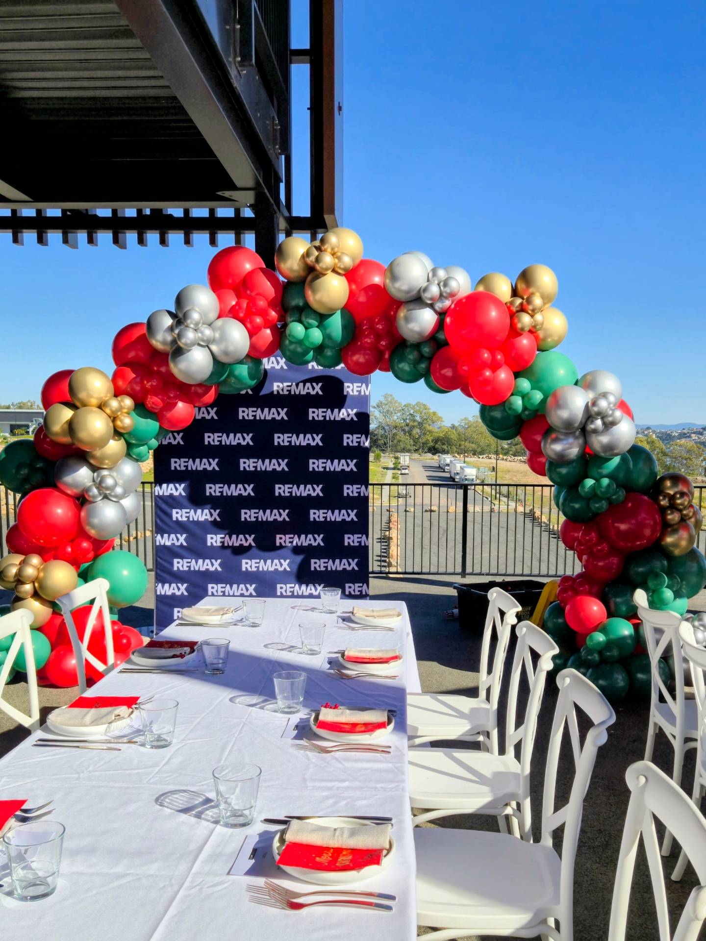 Christmas in July with Remax βοΈ www.bailandoballoons.com.au
#balloonarch #christmasballoonarch