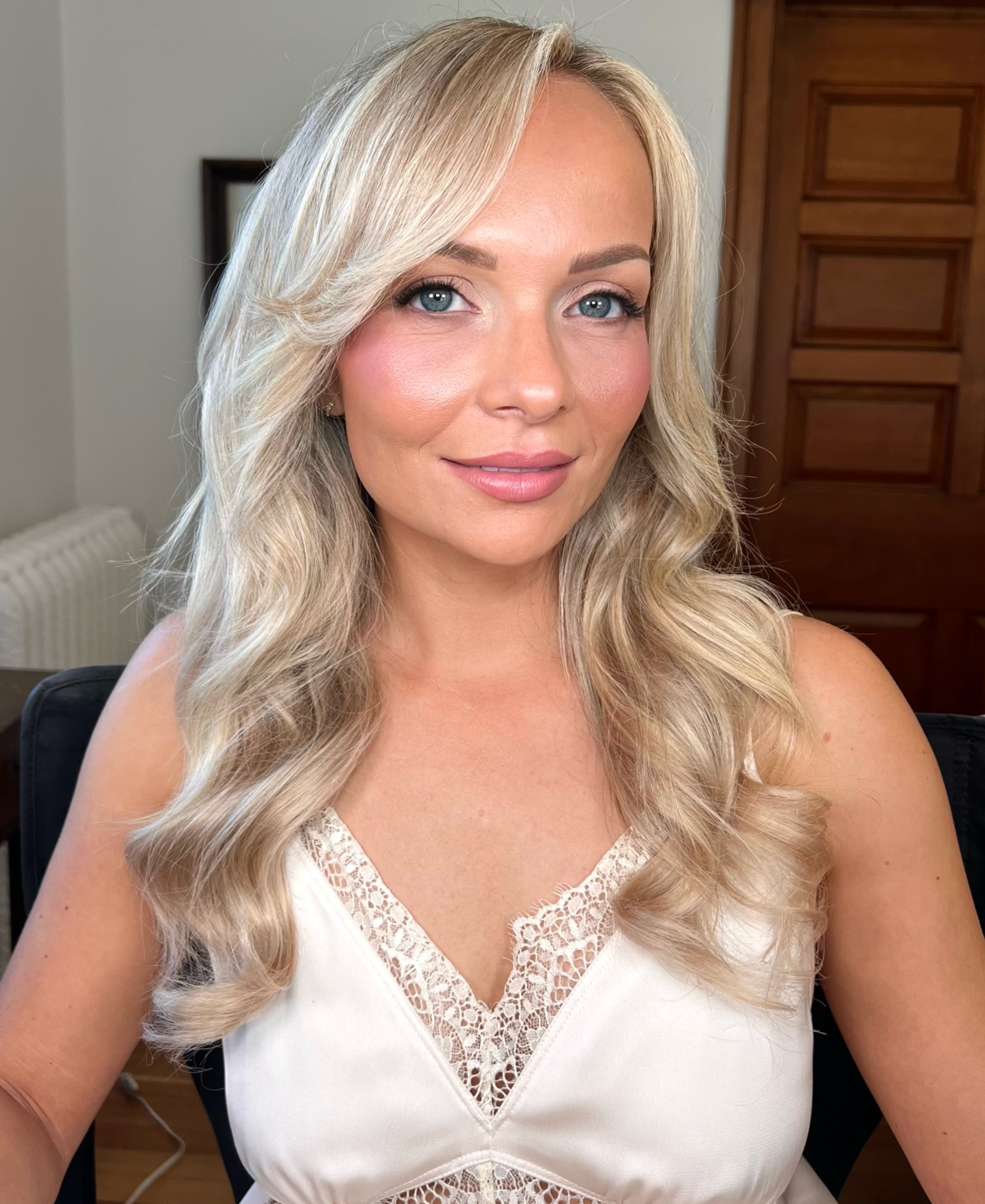 β¦ k e l l y πͺ½β¨
makeup by bb @ashtondoner
eyes @makeupbymario
blush @yslbeauty
lashes @lasheracollective
lips @maccosmeticscanada
hair by @shanpetrohair