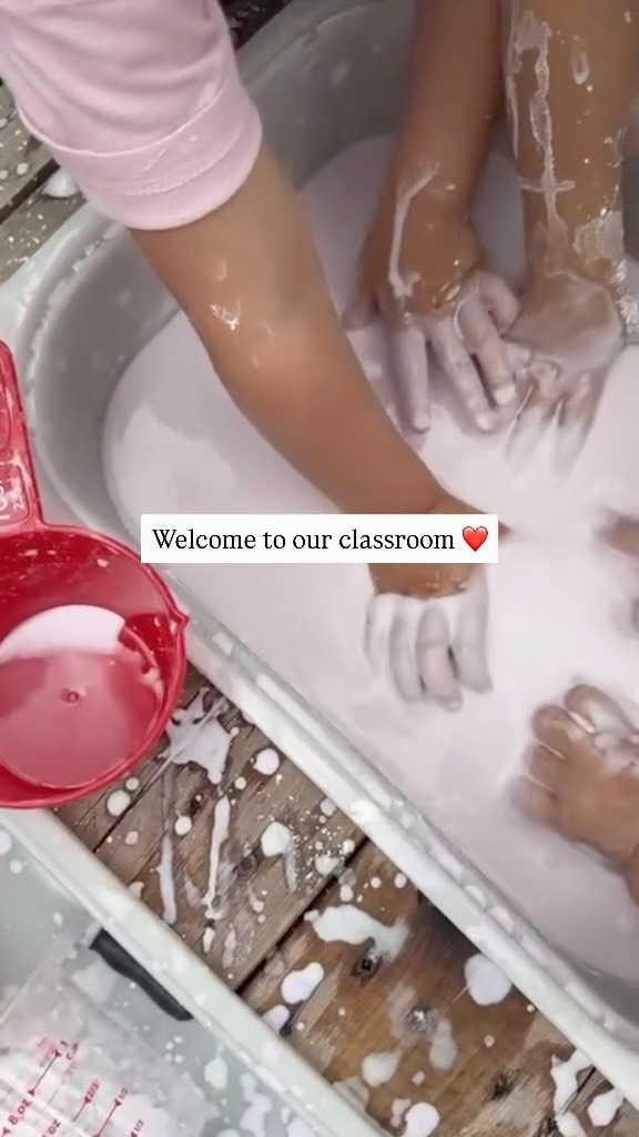 Welcome to our classroom ❤️
-
Bienvenue dans notre classe ❤️