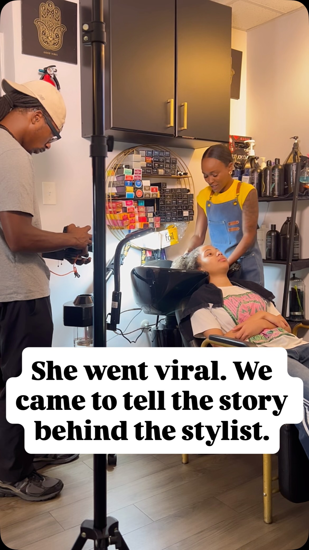 A viral hairstyle might get your attention, but the person behind the chair is what keeps you watching.
Today we spent the day with @natruelyyaya , capturing more than just a hair tutorial. We created content for her brand, documented her process, and sat down for a conversation that reminded us why we love telling stories.
Yaya is one of Hampton Roads’ top-rated stylists, but what makes her different isn’t just her talent. It’s the way she pours into people. Every client who sits in her chair leaves with more than a hairstyle.
This one had us laughing the entire shoot. Nick, Brigz, and I got to do what we love most capture the people behind the business.
Stay tuned. This story is worth the wait.
#360ArtsAndProduction #ThroughOurLens #HamptonVA #HamptonRoadsCreatives #BlackOwnedBusiness