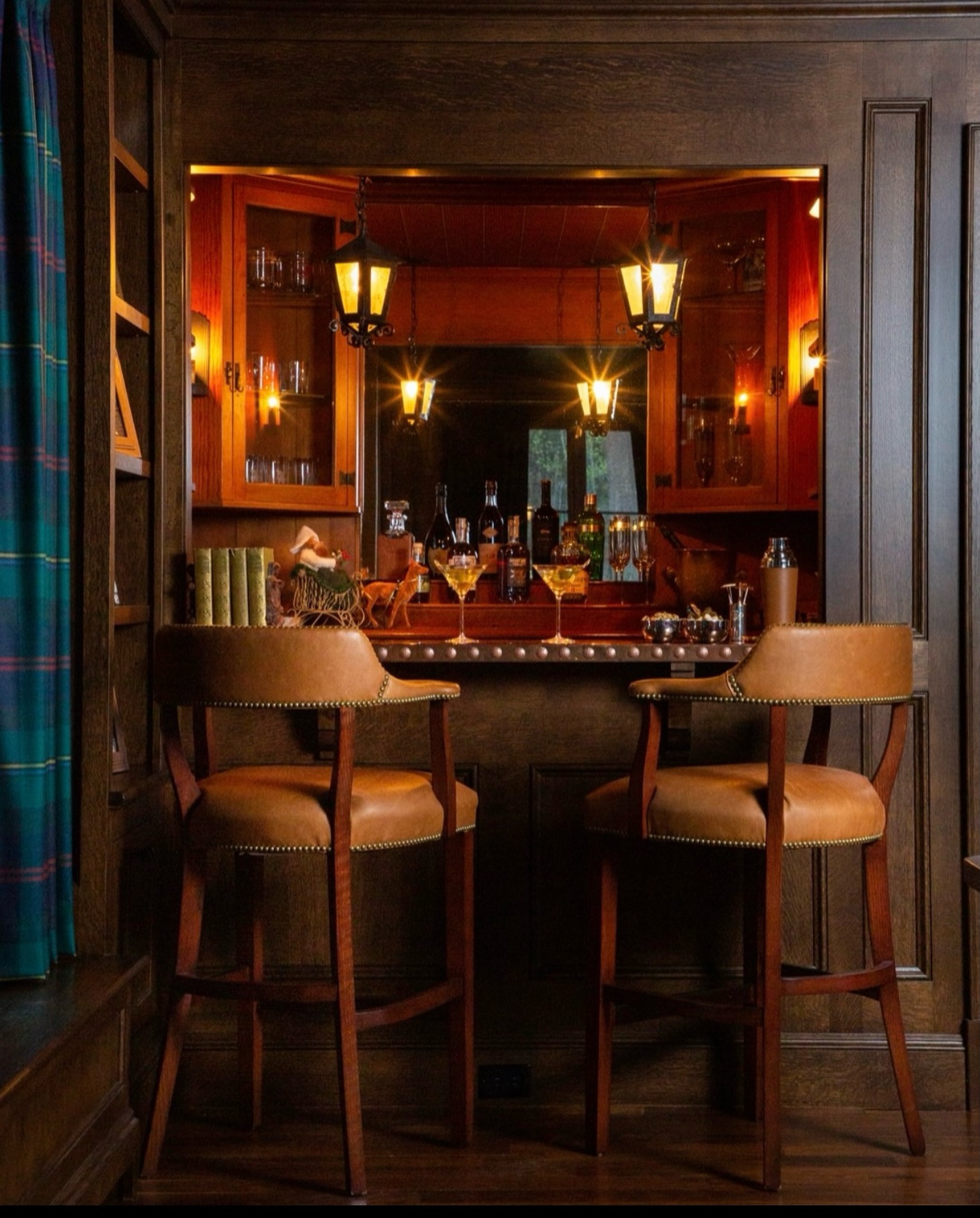 Some of the best rooms in a home aren’t the biggest—they’re the ones people naturally gather around.
This custom bar was built to become the heart of countless evenings with family and friends. Rich hardwoods, handcrafted cabinetry, warm lighting, and timeless detailing come together to create a space that feels both sophisticated and welcoming.
It’s more than beautiful millwork. It’s a place where conversations last longer, celebrations feel more meaningful, and every gathering becomes a memory.
That’s what we love to build.
Building for Generations.
#LuxuryHomes #CustomBar #FineMillwork #LuxuryLiving #EchelonBuilders