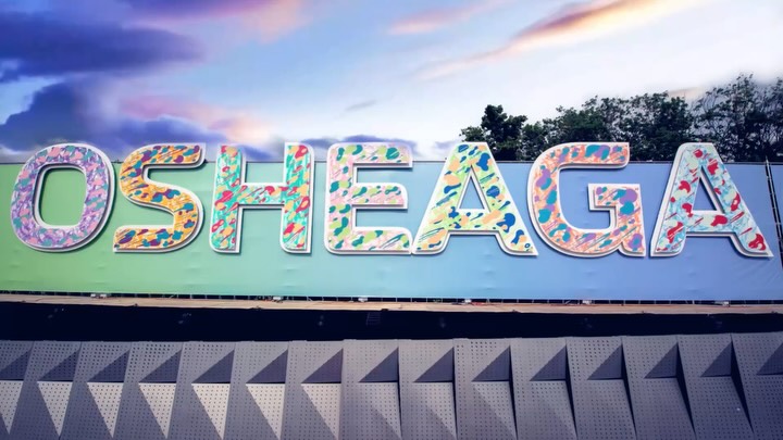 Letter Géantes pour @osheaga. L’honneur d’être invité une deuxième fois pour ce project. L’approche est un clic d’œil au letters de 2022 avec une touche 2026.
Merci @veecee200 pour l’invitation. À la prochaine aventure. Bon week-end OSHEAGA!
——————————————
Giant letters for @osheaga. It’s an honor to be invited back for this project a second time. The approach is a nod to the 2022 letters, with a 2026 twist.
Thanks to @veecee200 for the invitation. Here’s to the next adventure. Have a great OSHEAGA weekend!