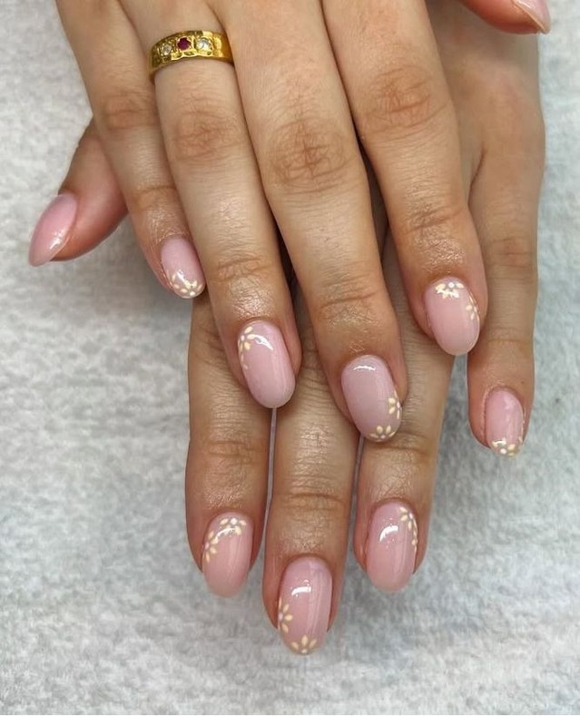 Summer plans deserve summer nails ✨☀️
From beach days to weddings and everything in between, Jorja can create the perfect set to match your style all season long.
Book your appointment with Jorja!
We 🤍 Nails
#BurnabyNails #BurnabyNailSalon #NailGoals #AcrylicNails #GelNails #NailInspo #NailSalon #Burnaby #BurnabyBC